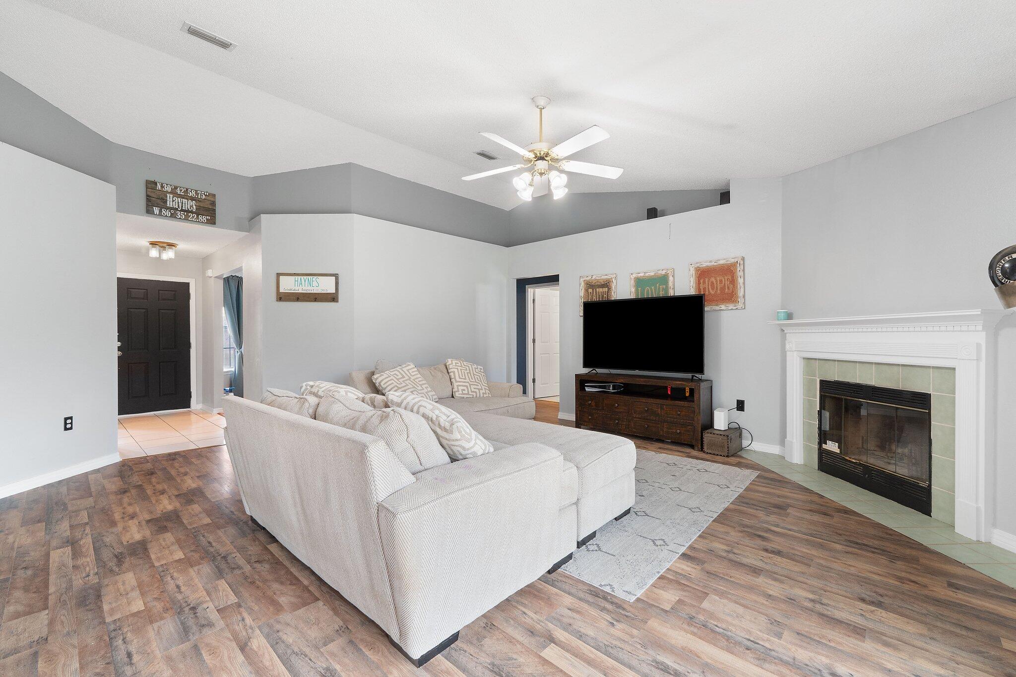 WESTVIEW ESTATES - Residential