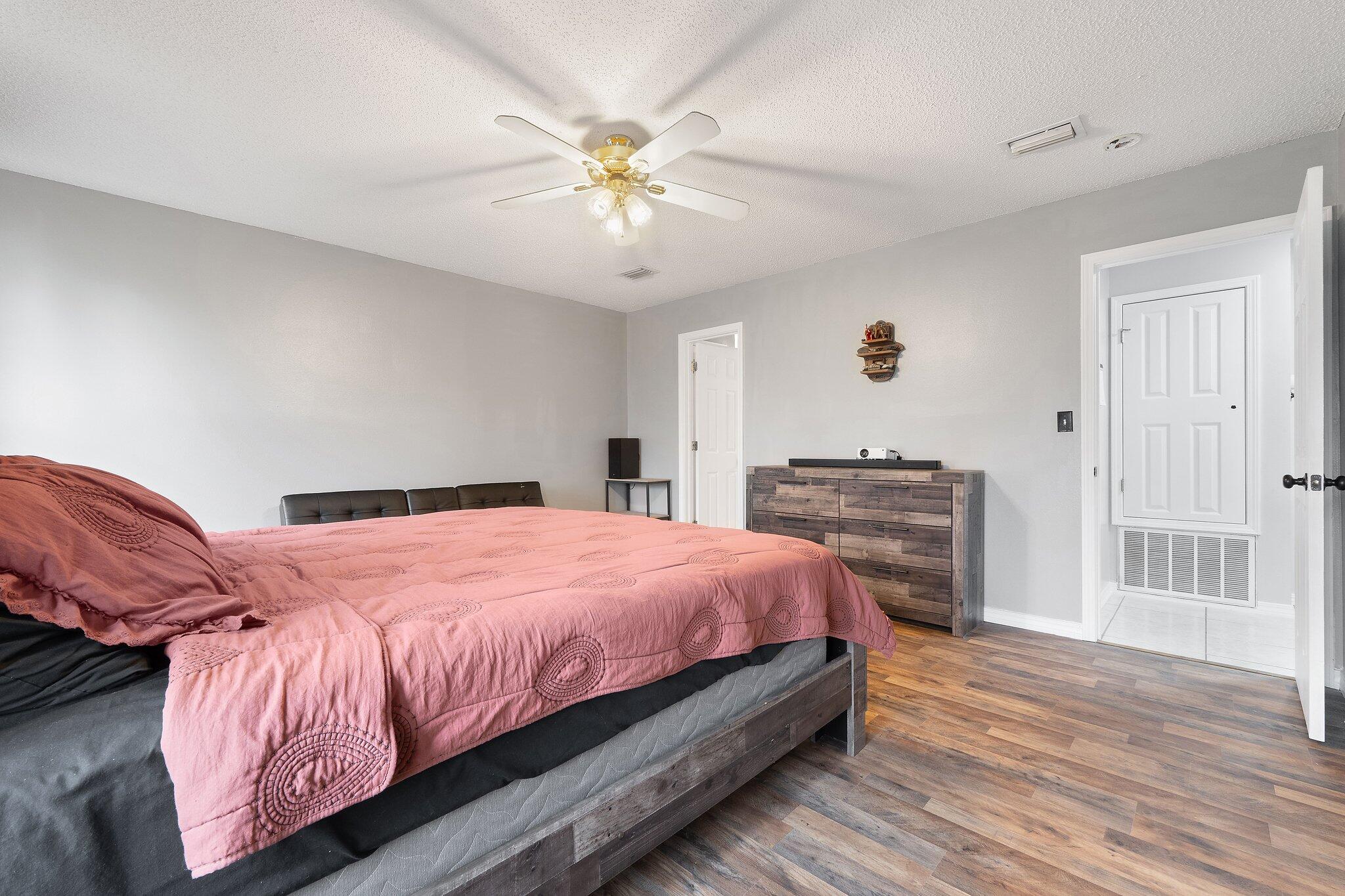 WESTVIEW ESTATES - Residential