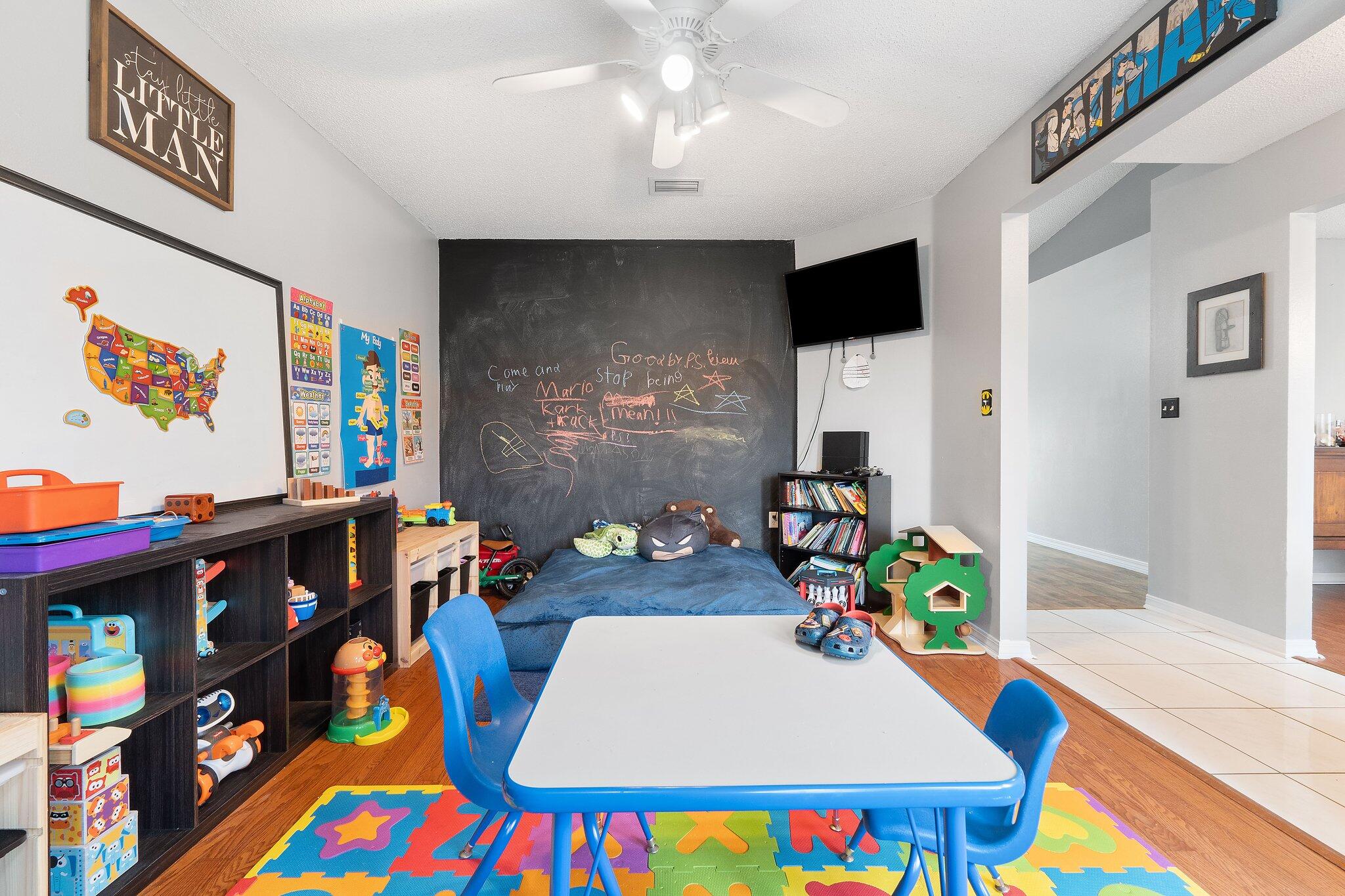 WESTVIEW ESTATES - Residential