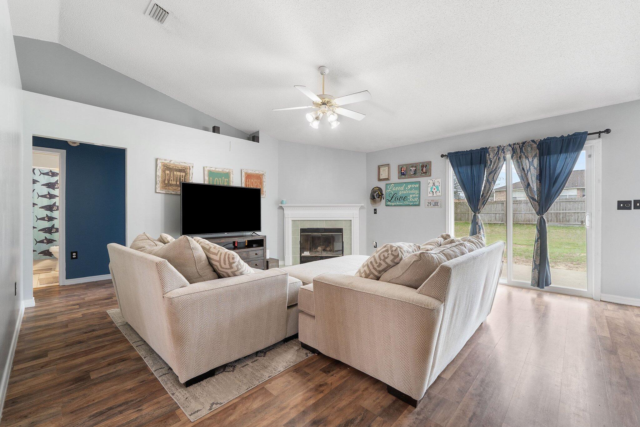 WESTVIEW ESTATES - Residential