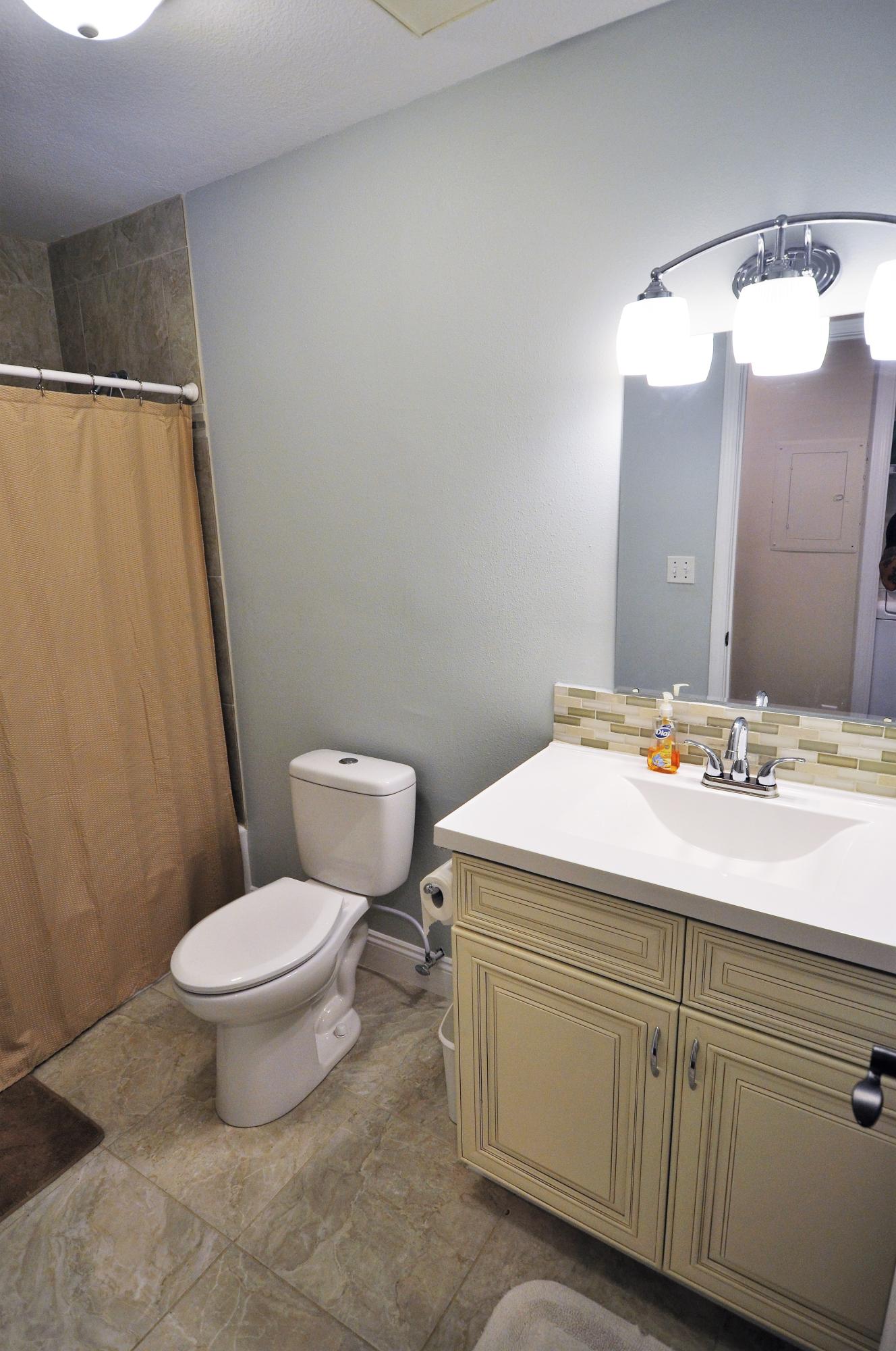 HOLIDAY SHORES ESTATES - Residential