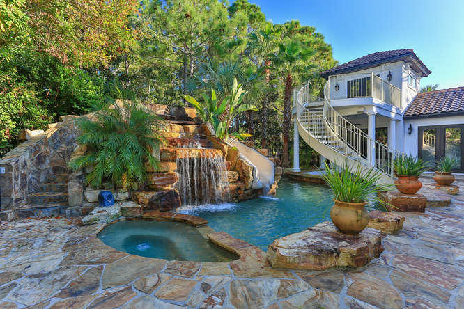 BURNT PINE - Residential