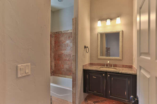 BURNT PINE - Residential