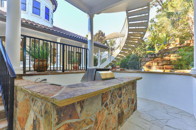 BURNT PINE - Residential