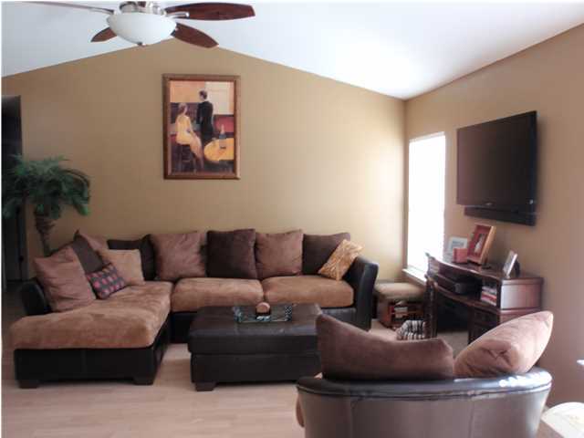 OAKWOOD LAKES ESTATES - Residential