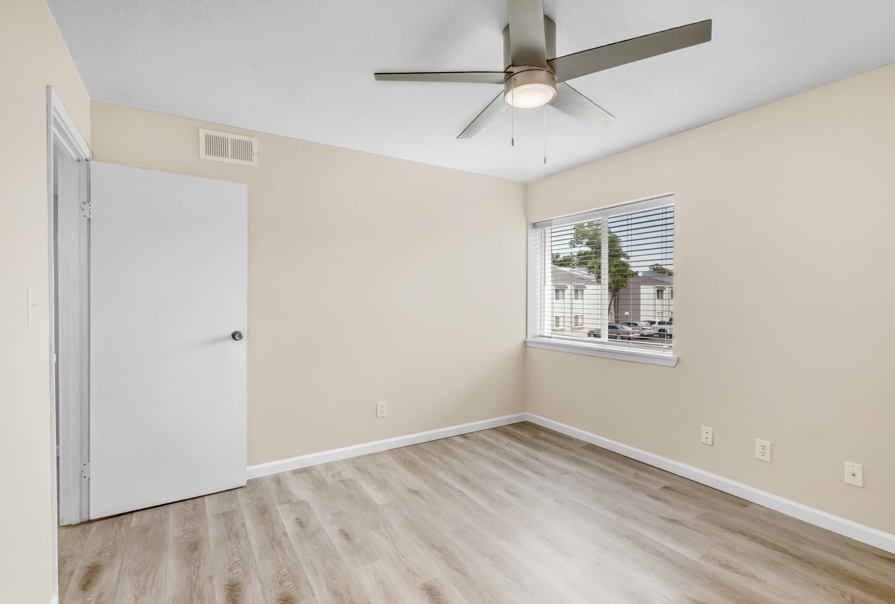 FINISTERRA CONDO - Residential Lease