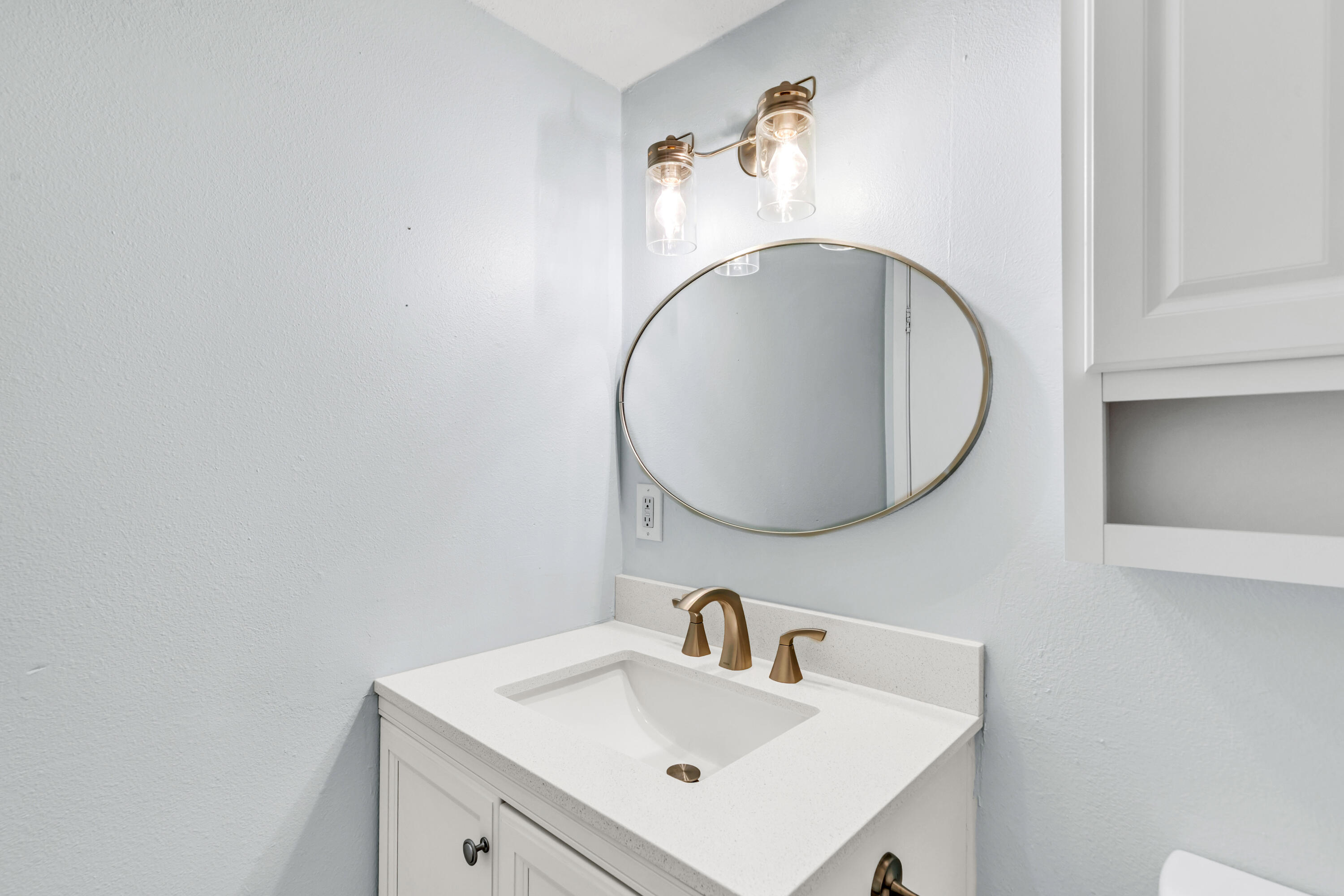 FINISTERRA CONDO - Residential Lease