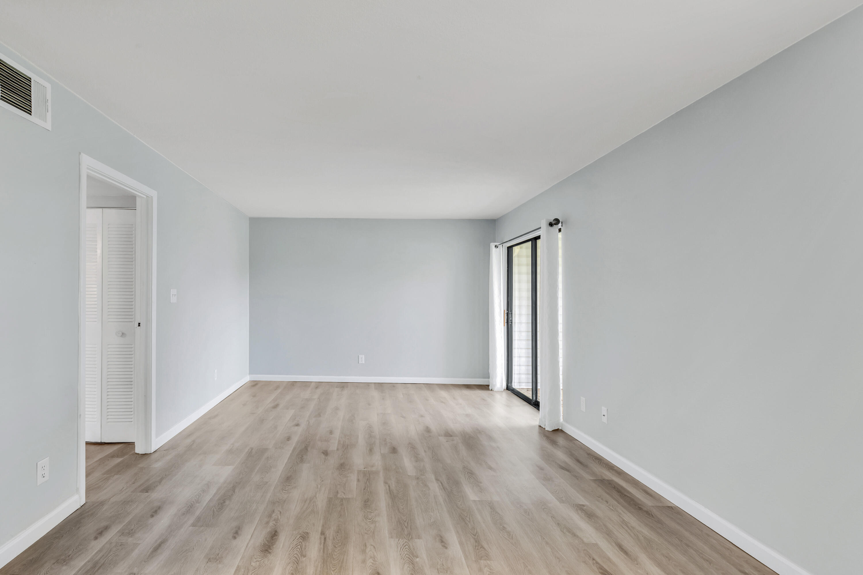 FINISTERRA CONDO - Residential Lease