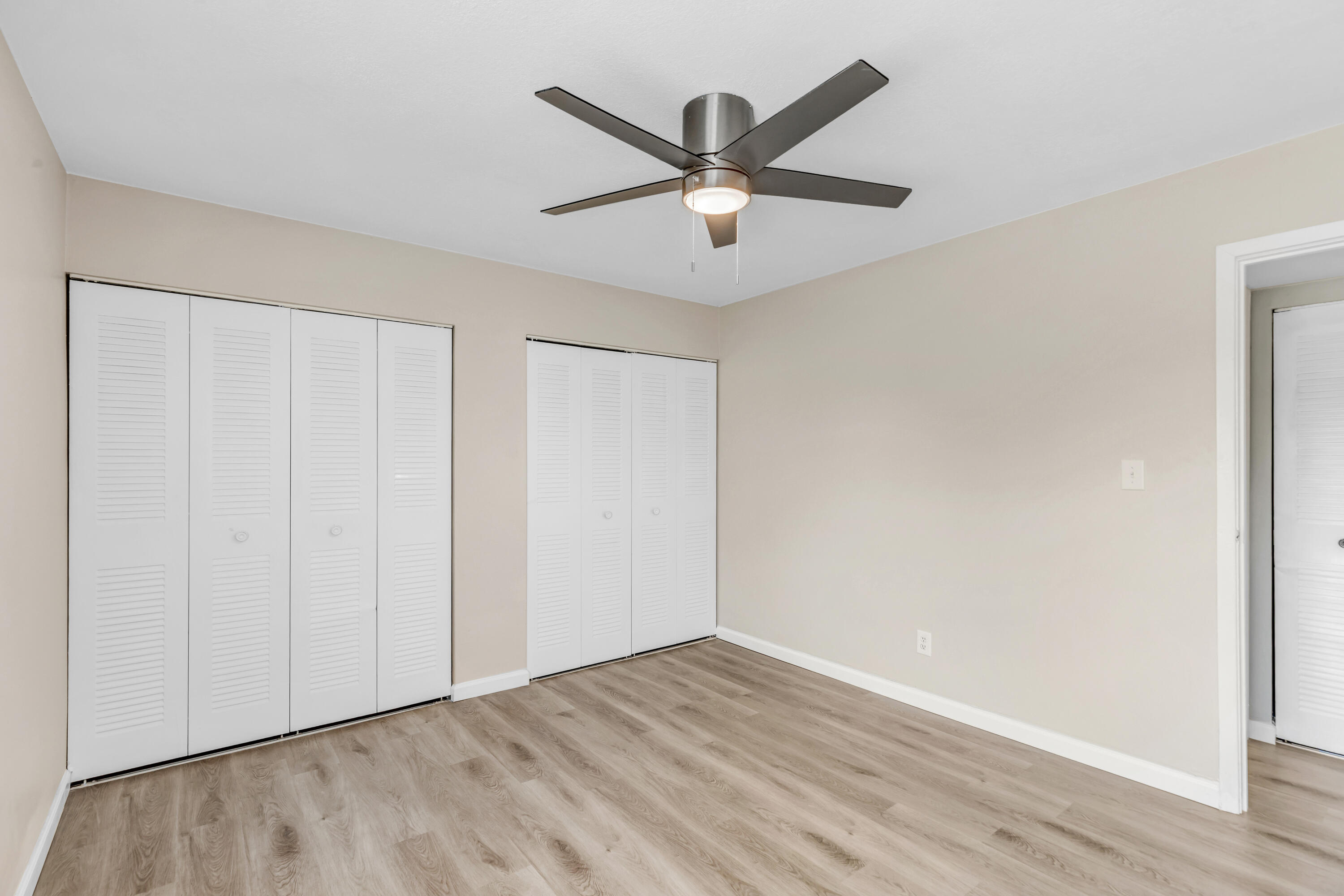 FINISTERRA CONDO - Residential Lease