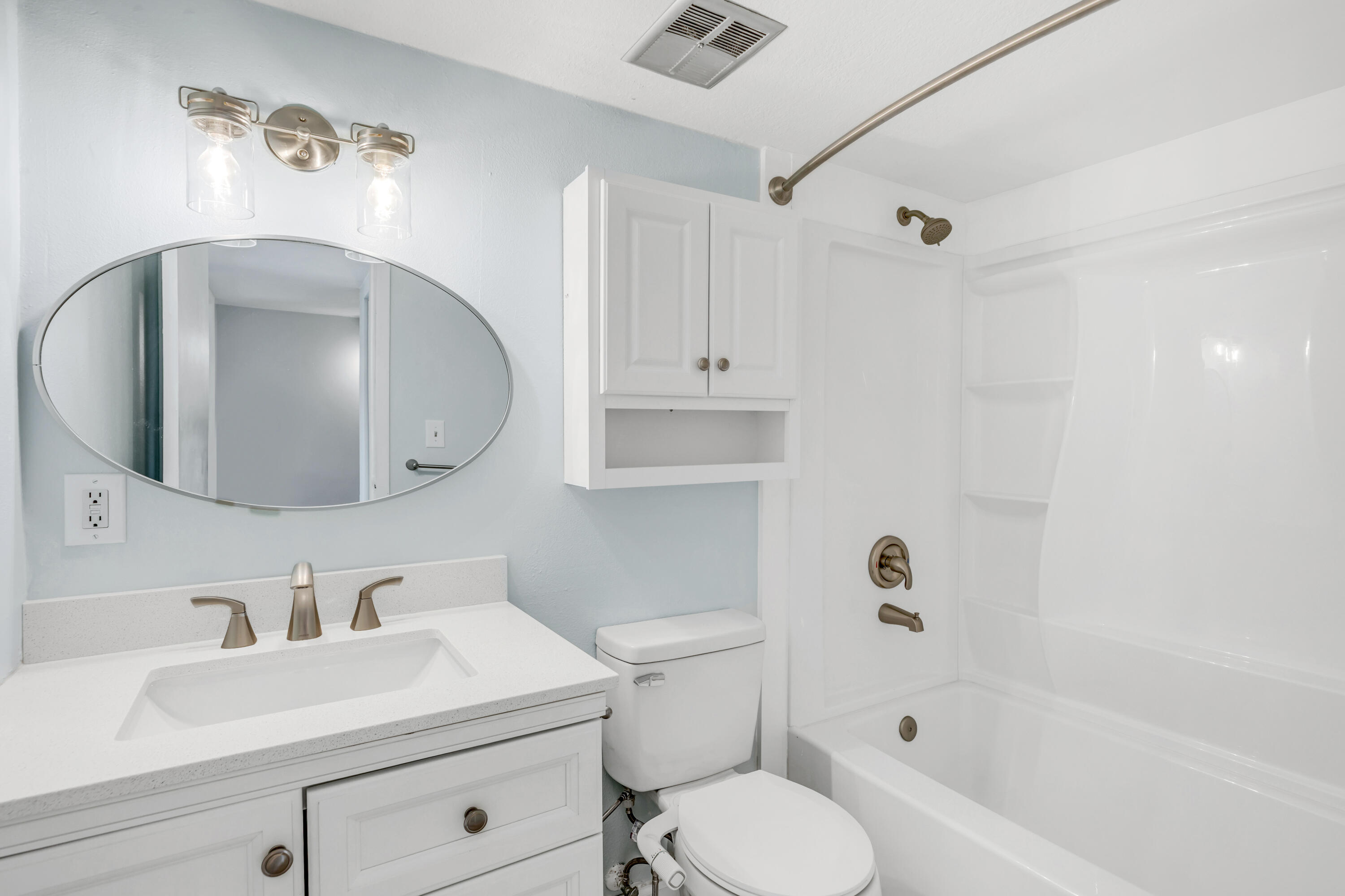 FINISTERRA CONDO - Residential Lease