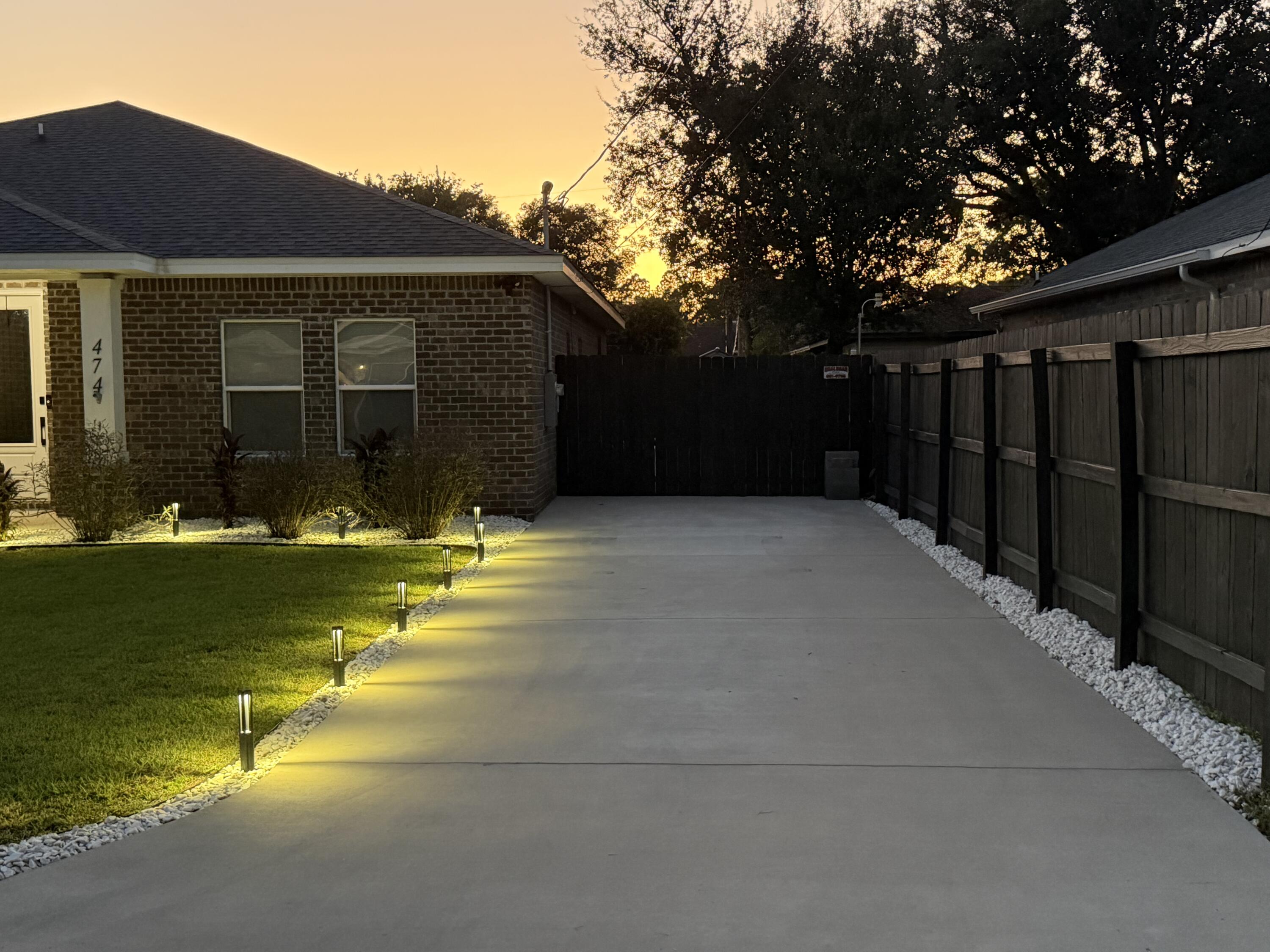 METES & BOUNDS - Residential