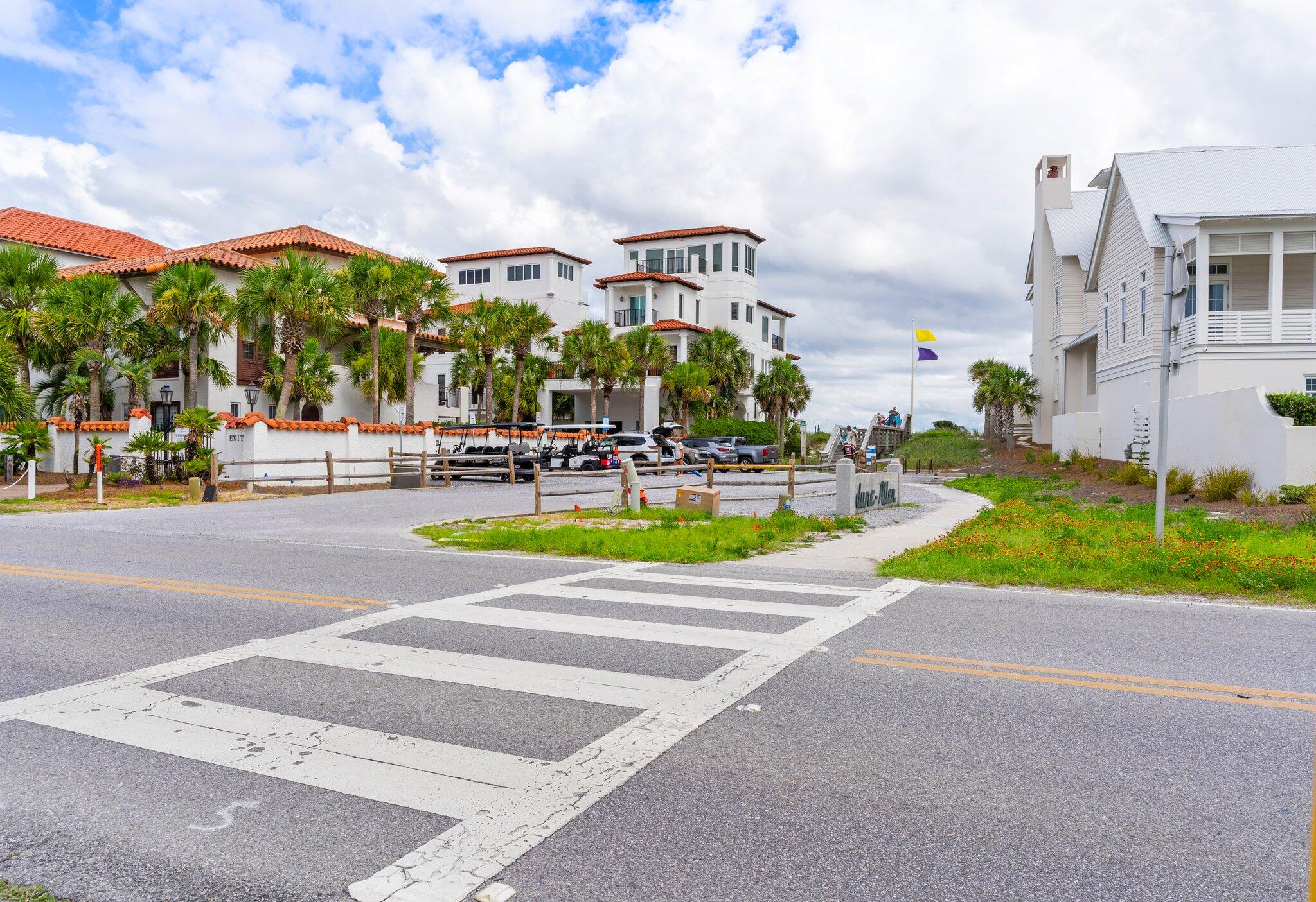 FAIRWAY VILLAS - Residential