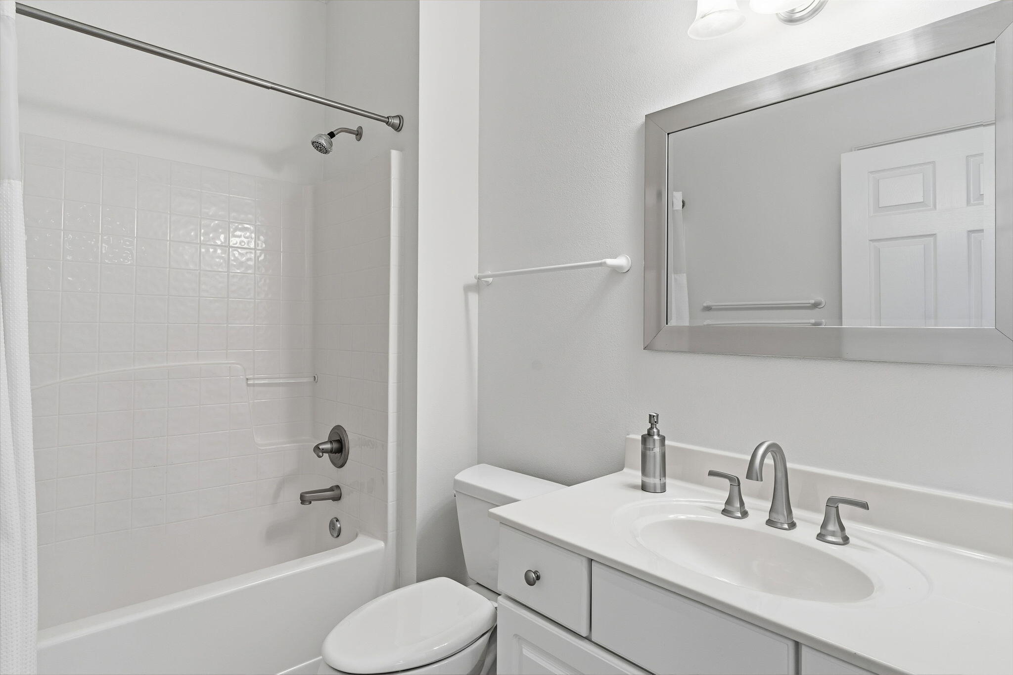 FAIRWAY VILLAS - Residential