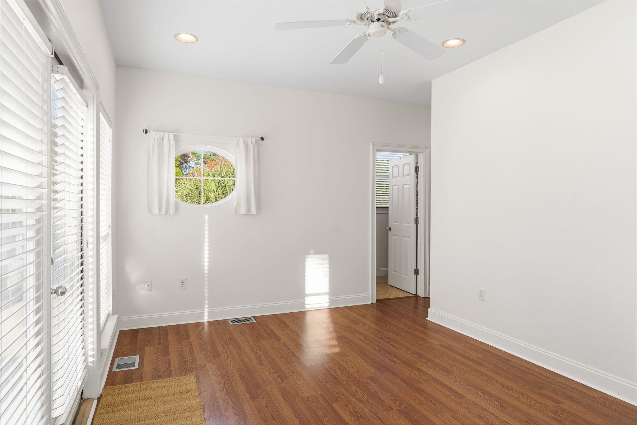 FAIRWAY VILLAS - Residential