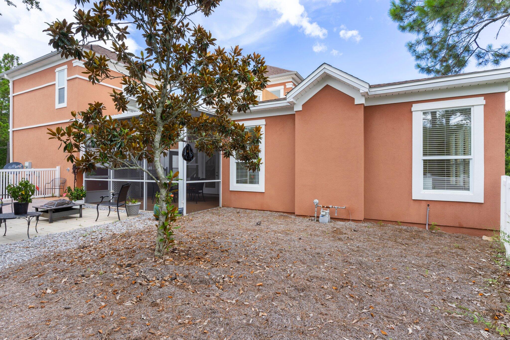 FAIRWAY VILLAS - Residential