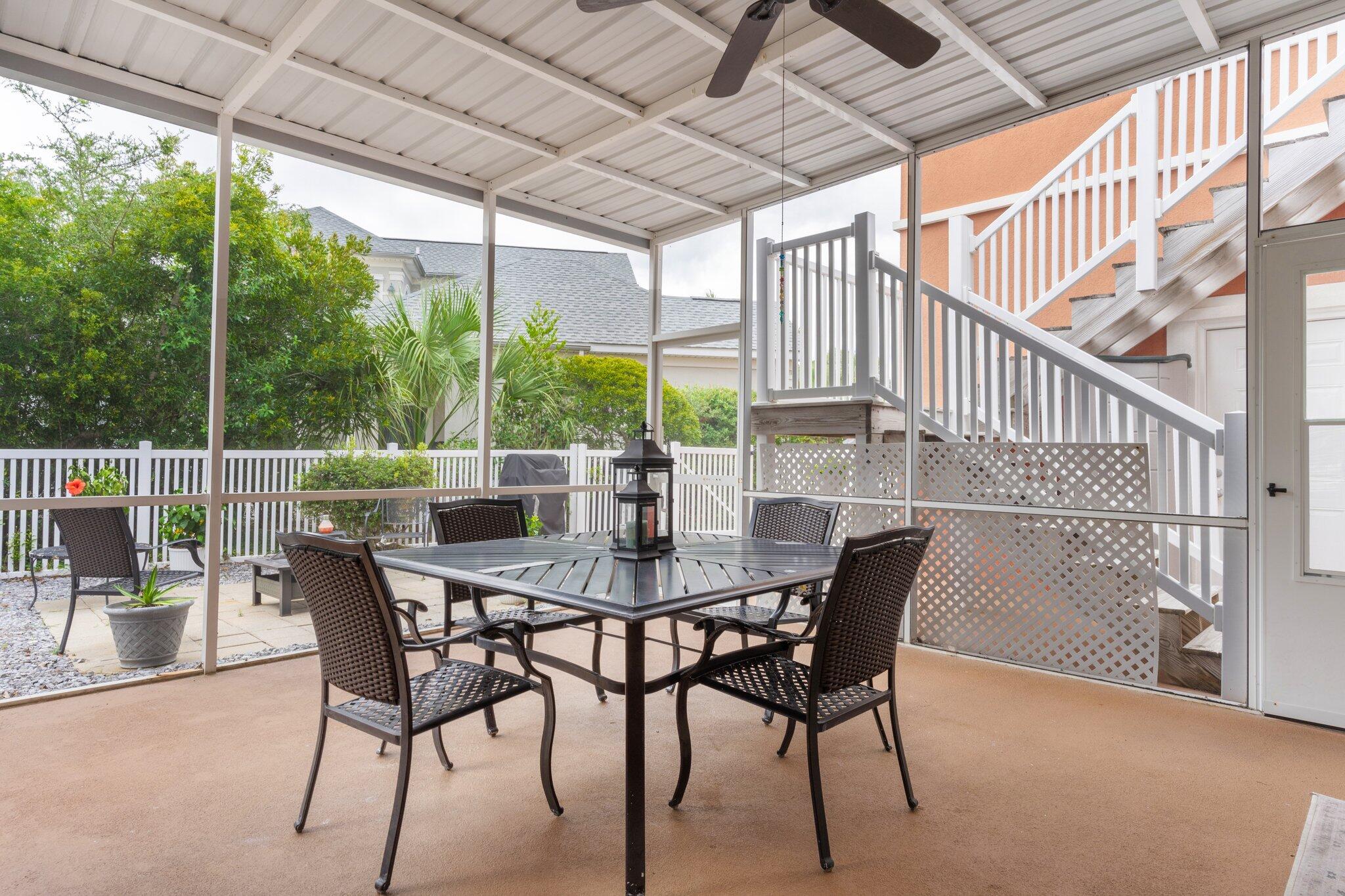 FAIRWAY VILLAS - Residential