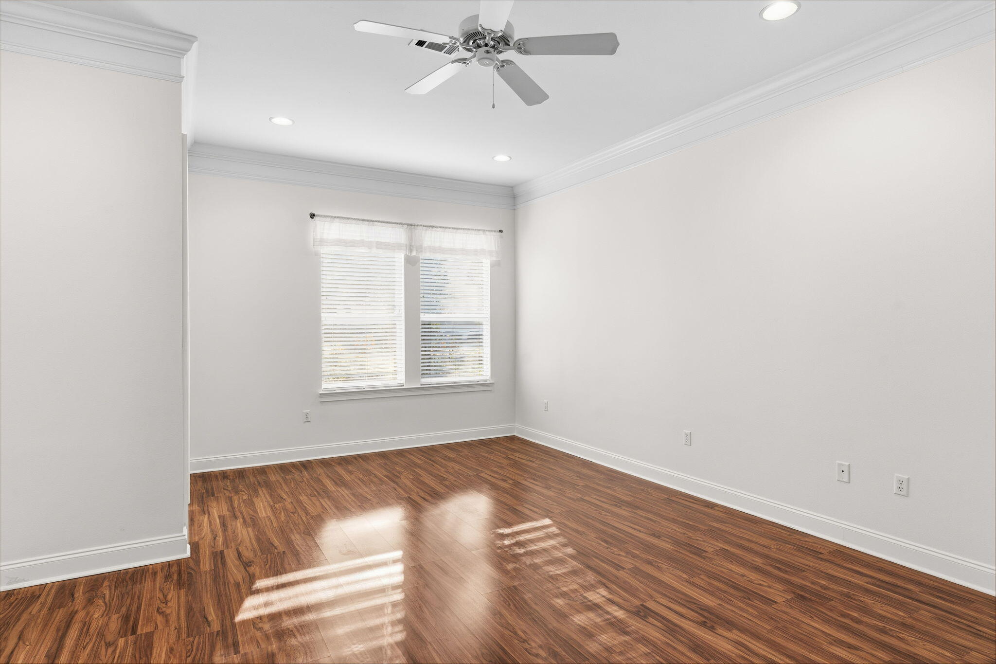 FAIRWAY VILLAS - Residential