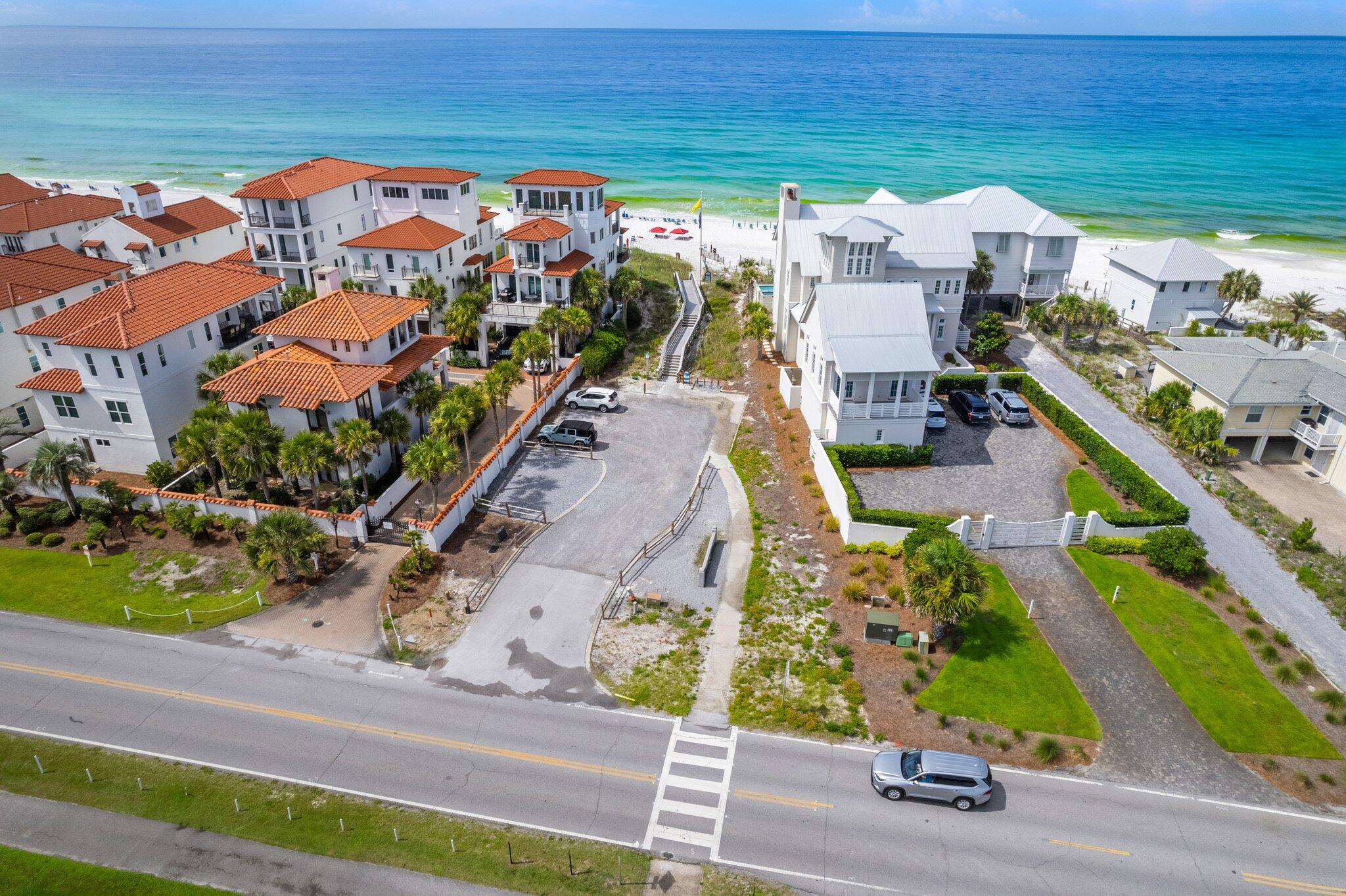 FAIRWAY VILLAS - Residential