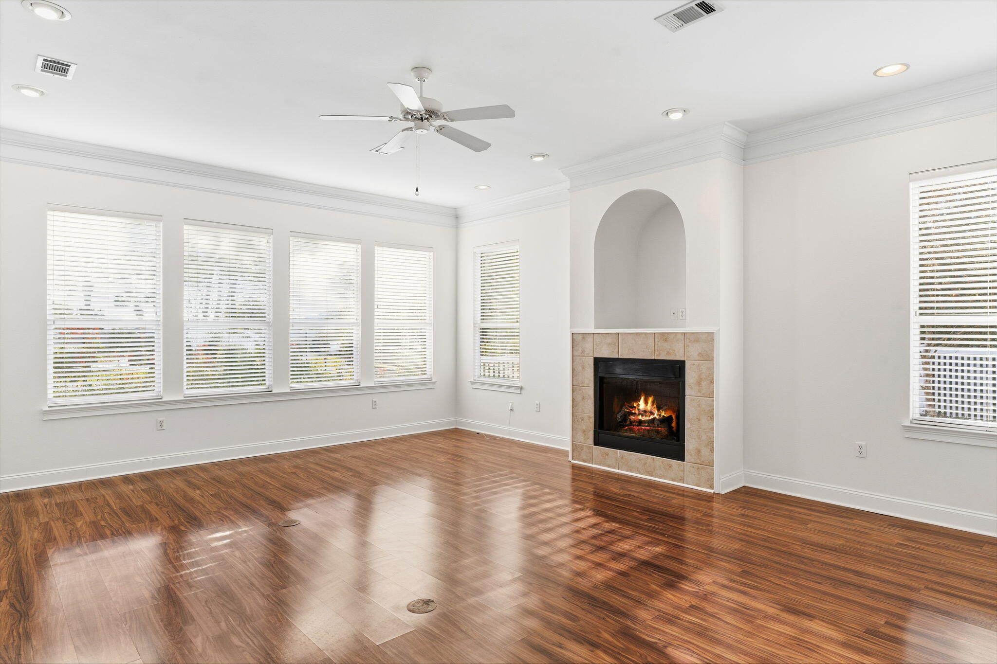 FAIRWAY VILLAS - Residential