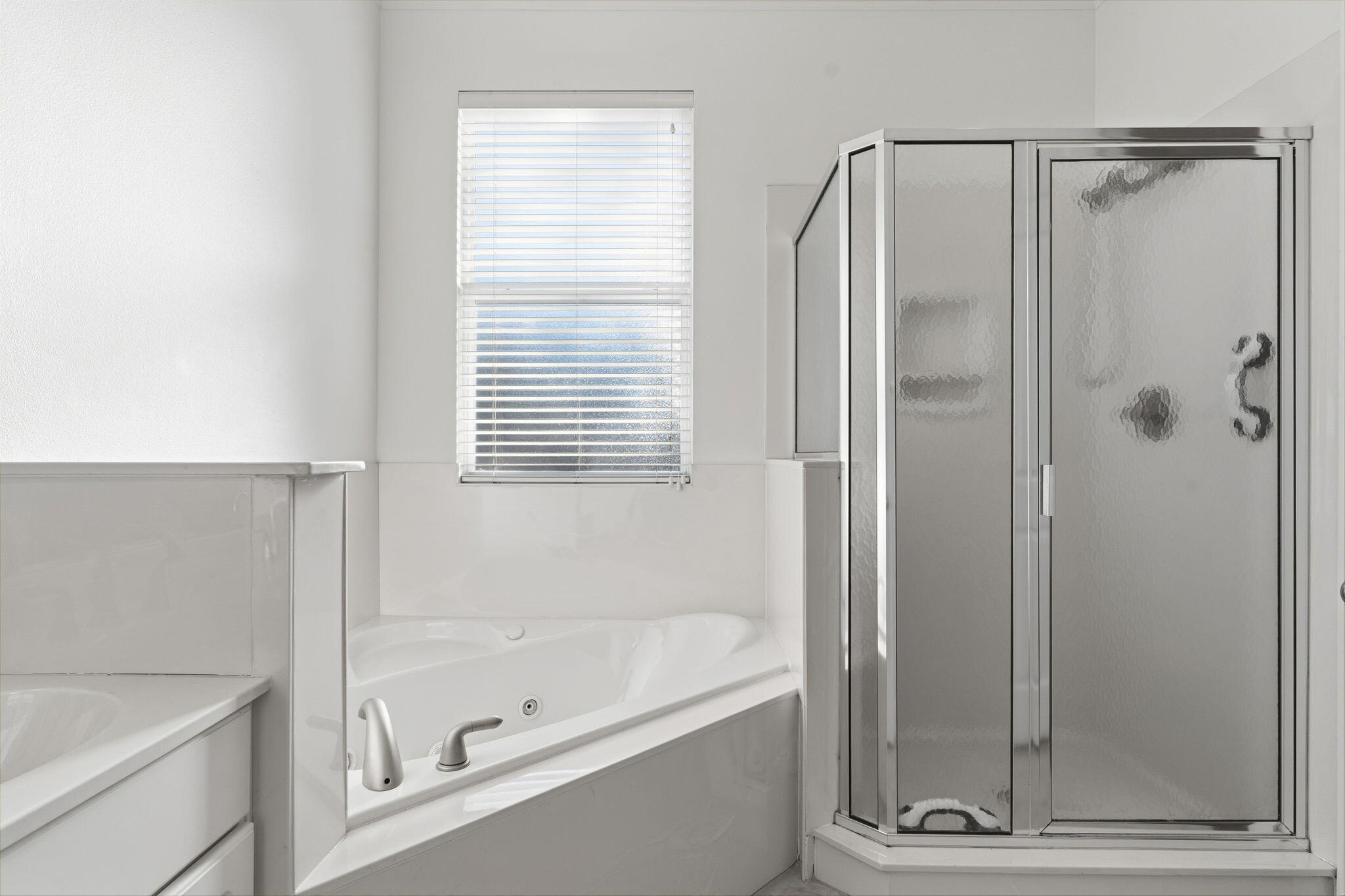 FAIRWAY VILLAS - Residential