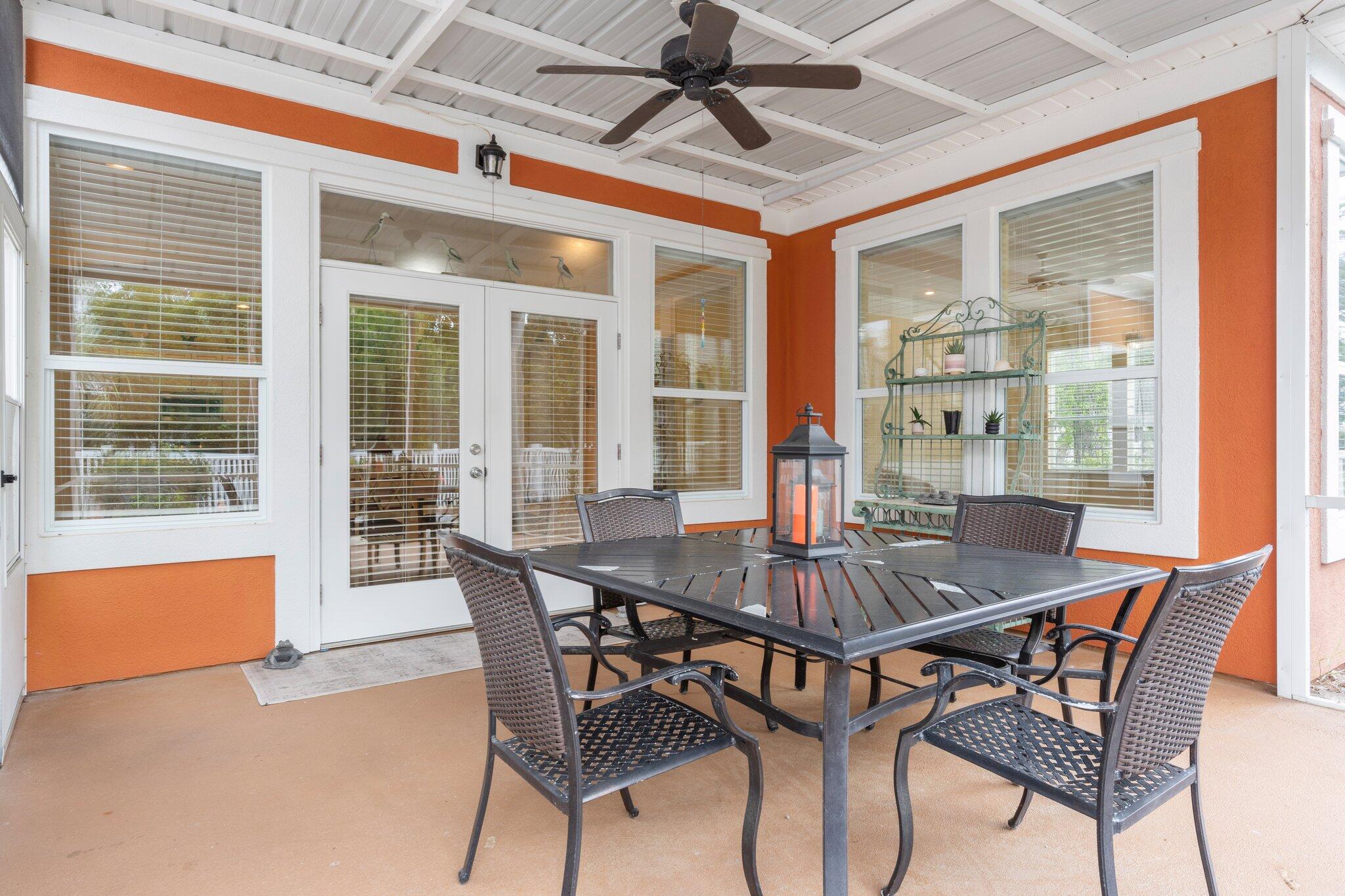 FAIRWAY VILLAS - Residential