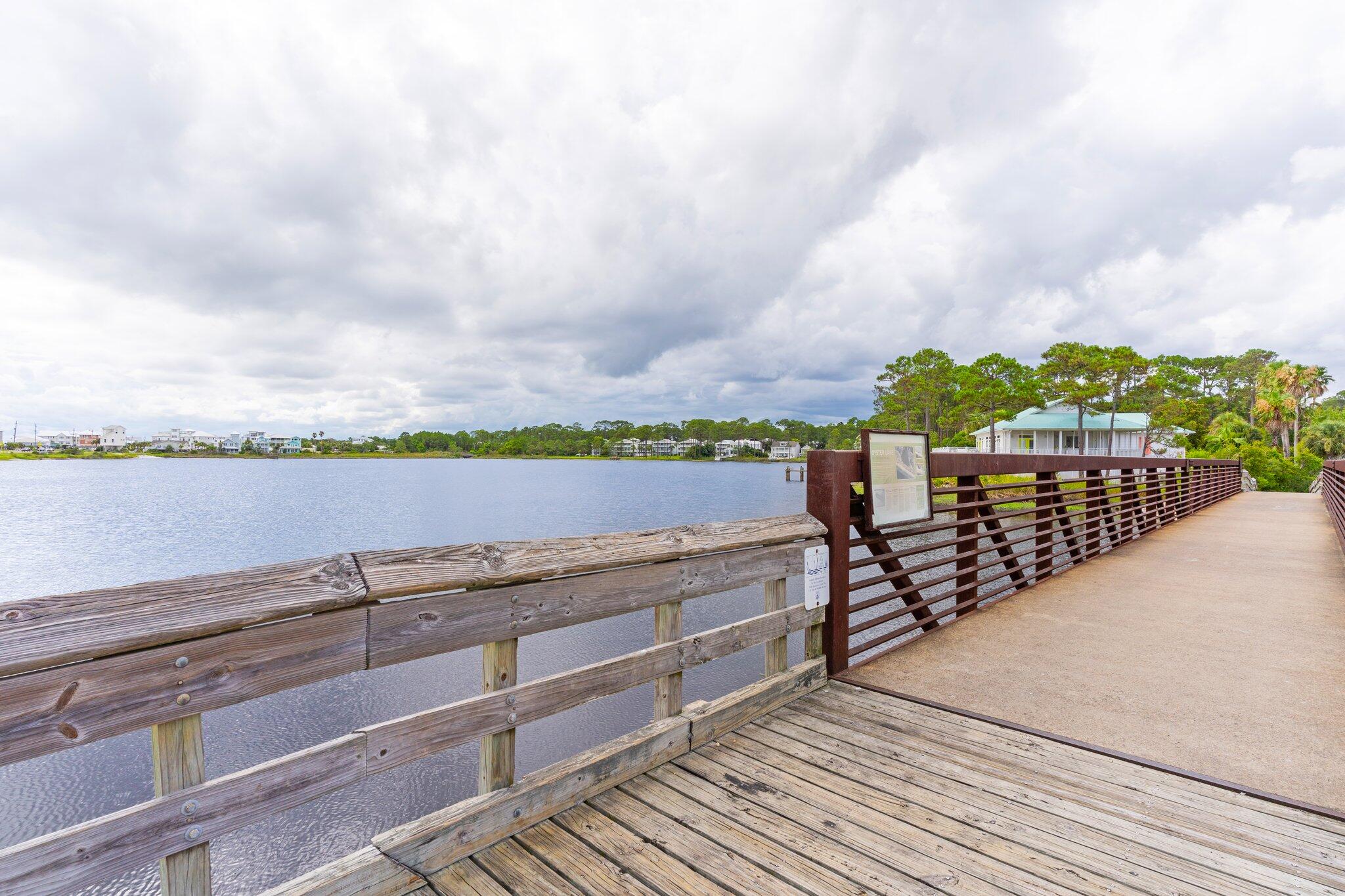 FAIRWAY VILLAS - Residential