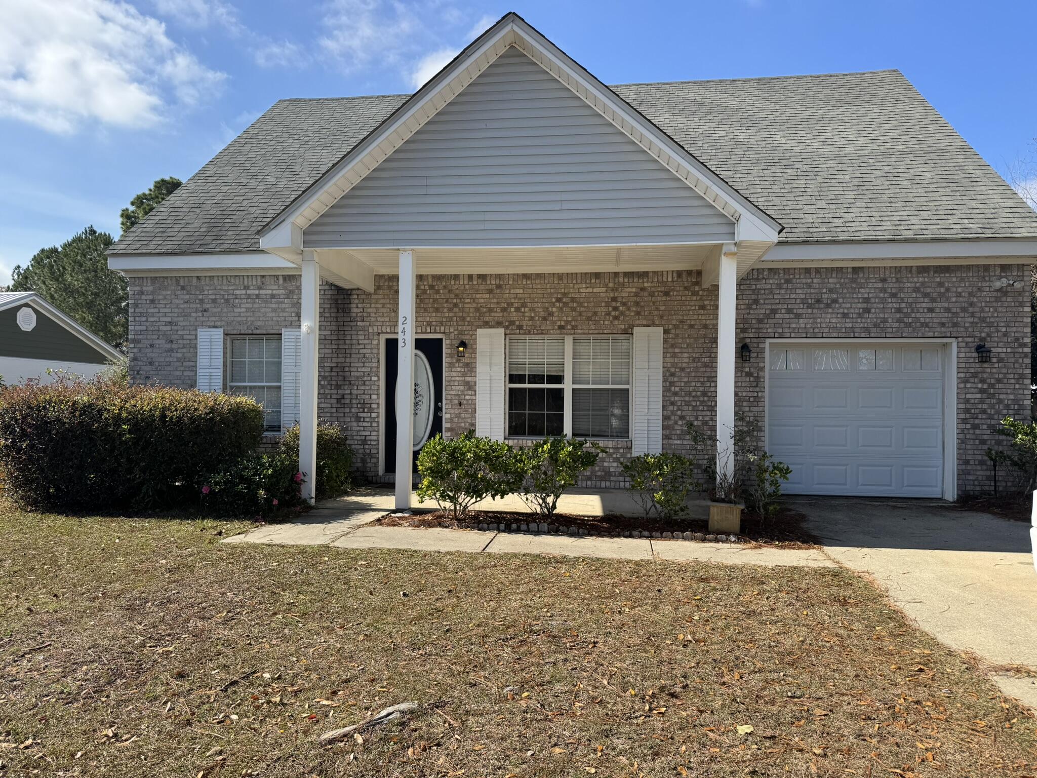 BAY GROVE - Residential Lease