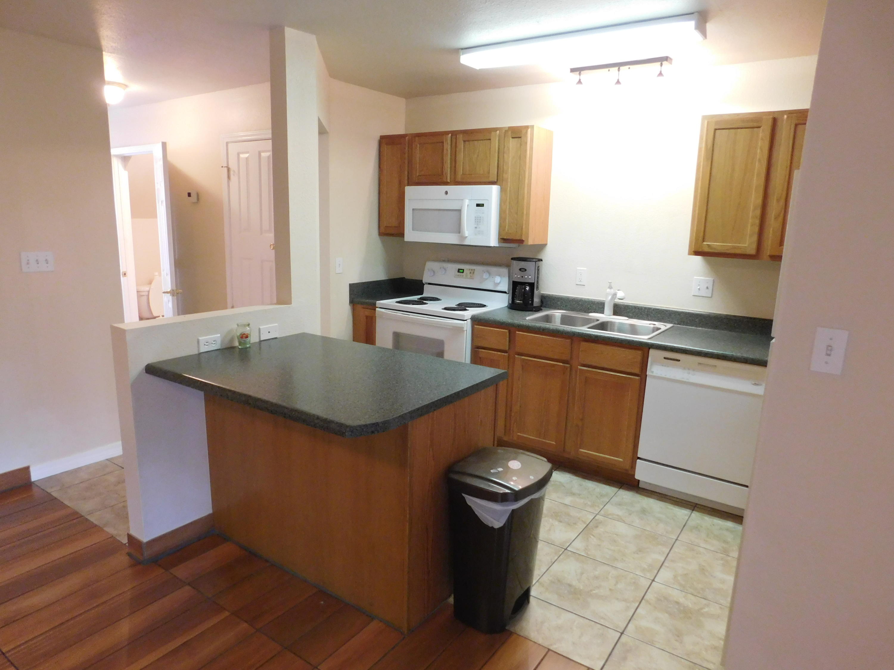 SHADY OAKS - Residential