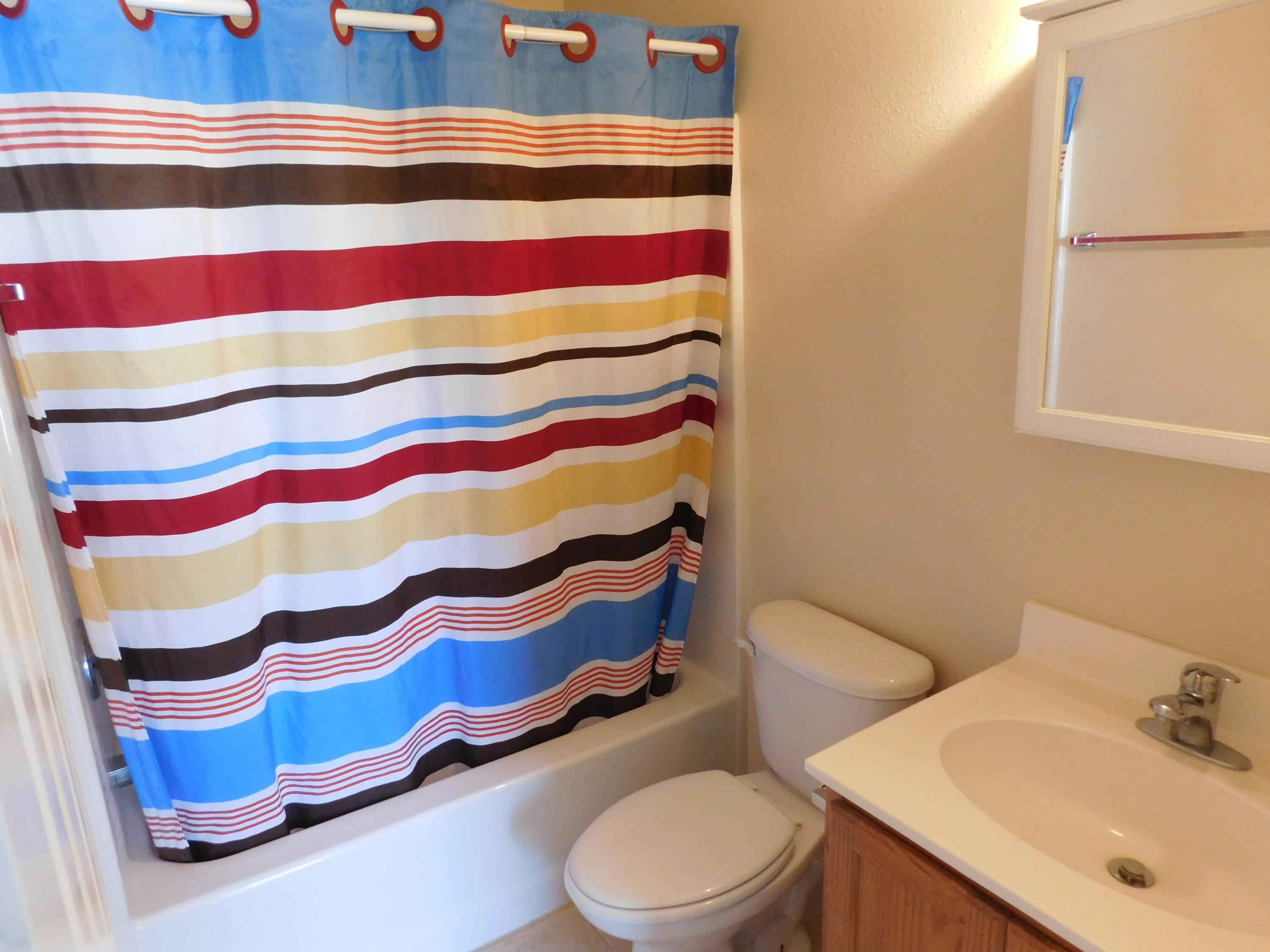 SHADY OAKS - Residential