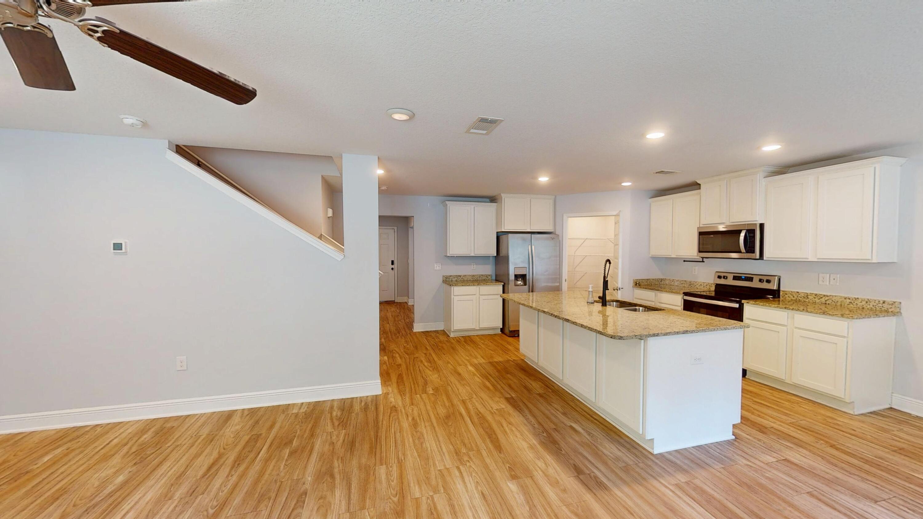 HERITAGE OAKS - Residential