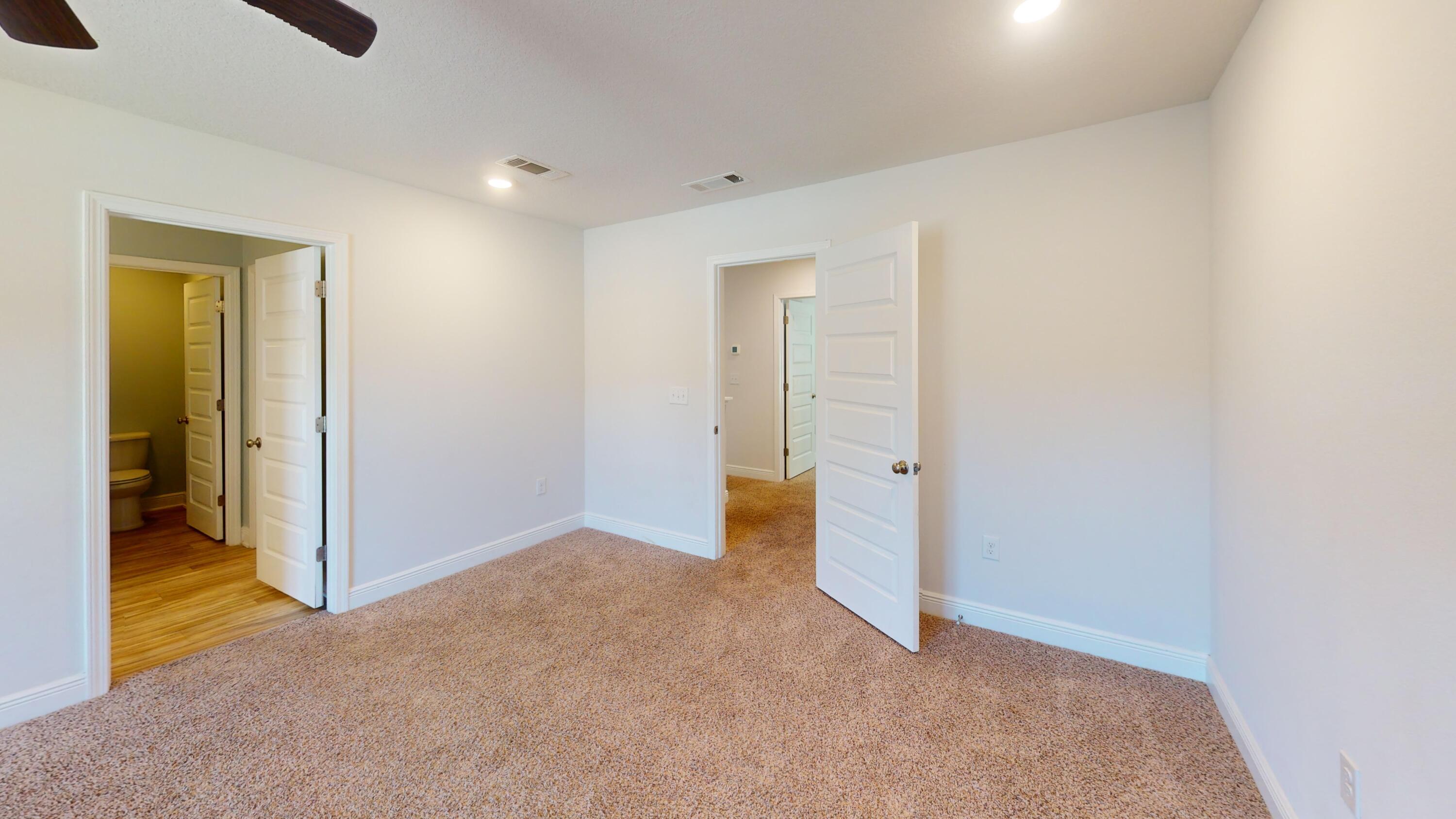 HERITAGE OAKS - Residential