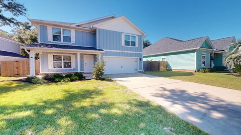 Photo of 3139 Heritage Oaks Circle, Navarre, FL 32566 (MLS # 986302) Photo of 3139 Heritage Oaks Circle, Navarre, FL 32566 (MLS # 986302)
