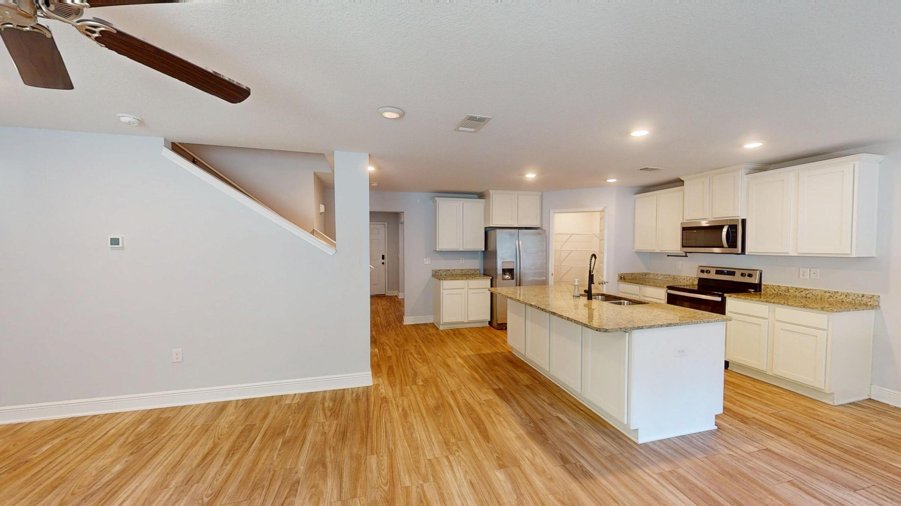 HERITAGE OAKS - Residential