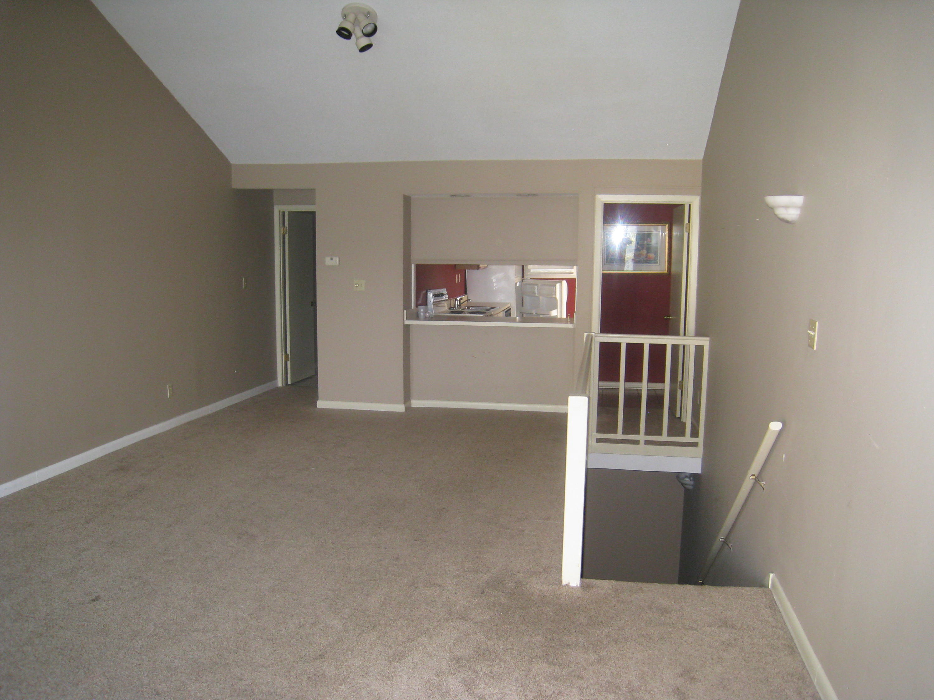 CLIPPER COVE T/H - Residential