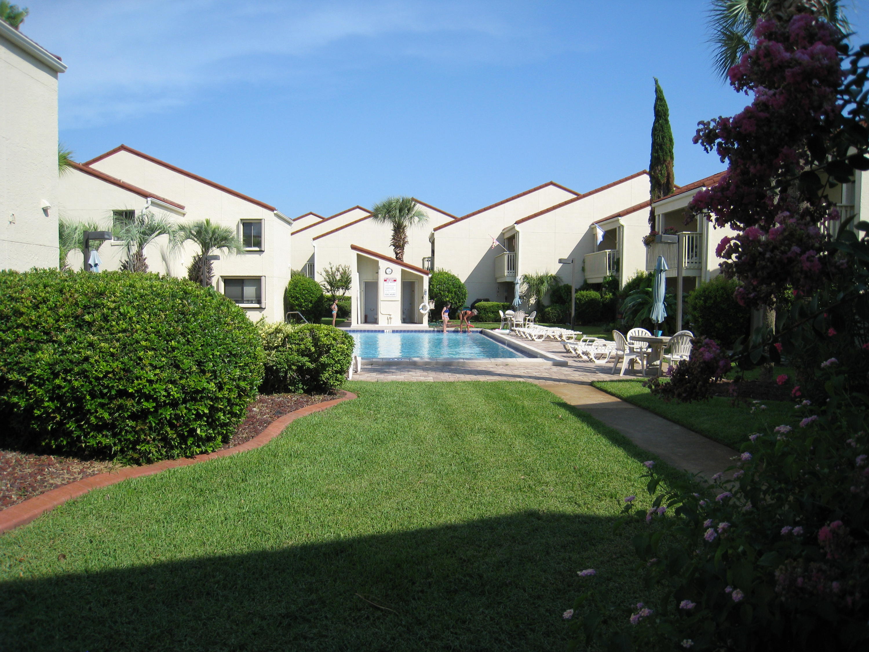 CLIPPER COVE T/H - Residential