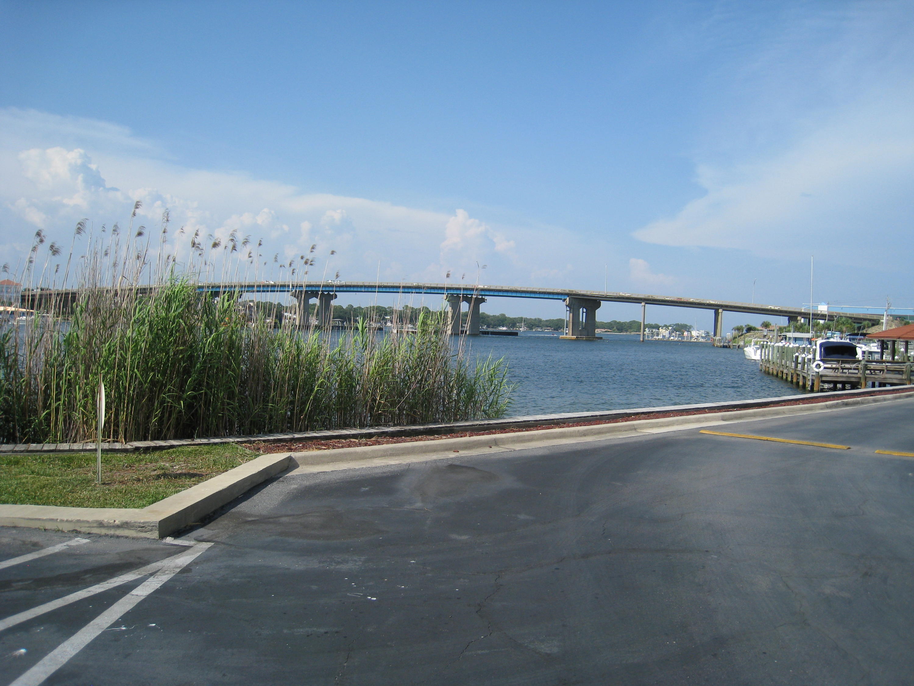 CLIPPER COVE T/H - Residential