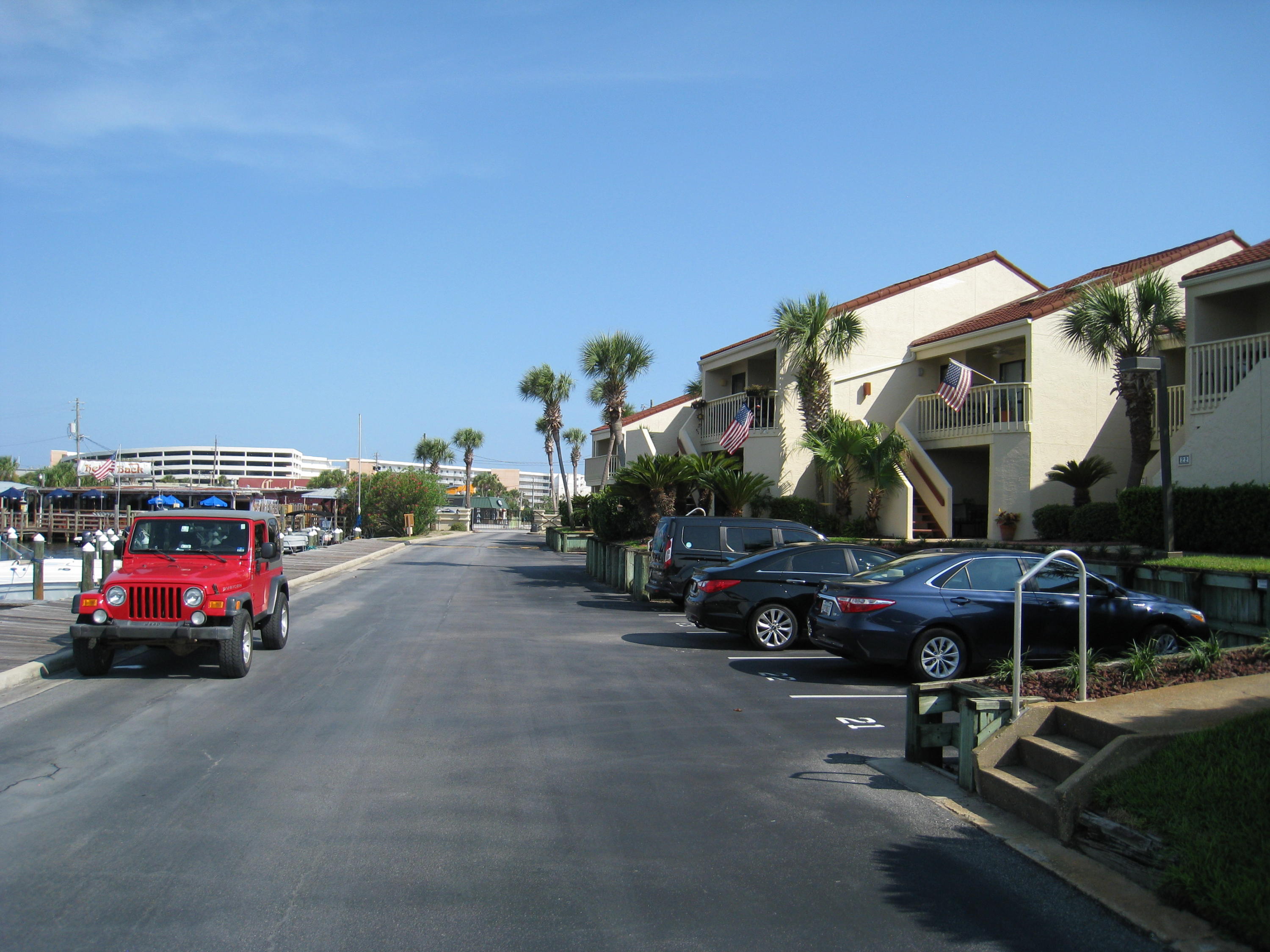 CLIPPER COVE T/H - Residential