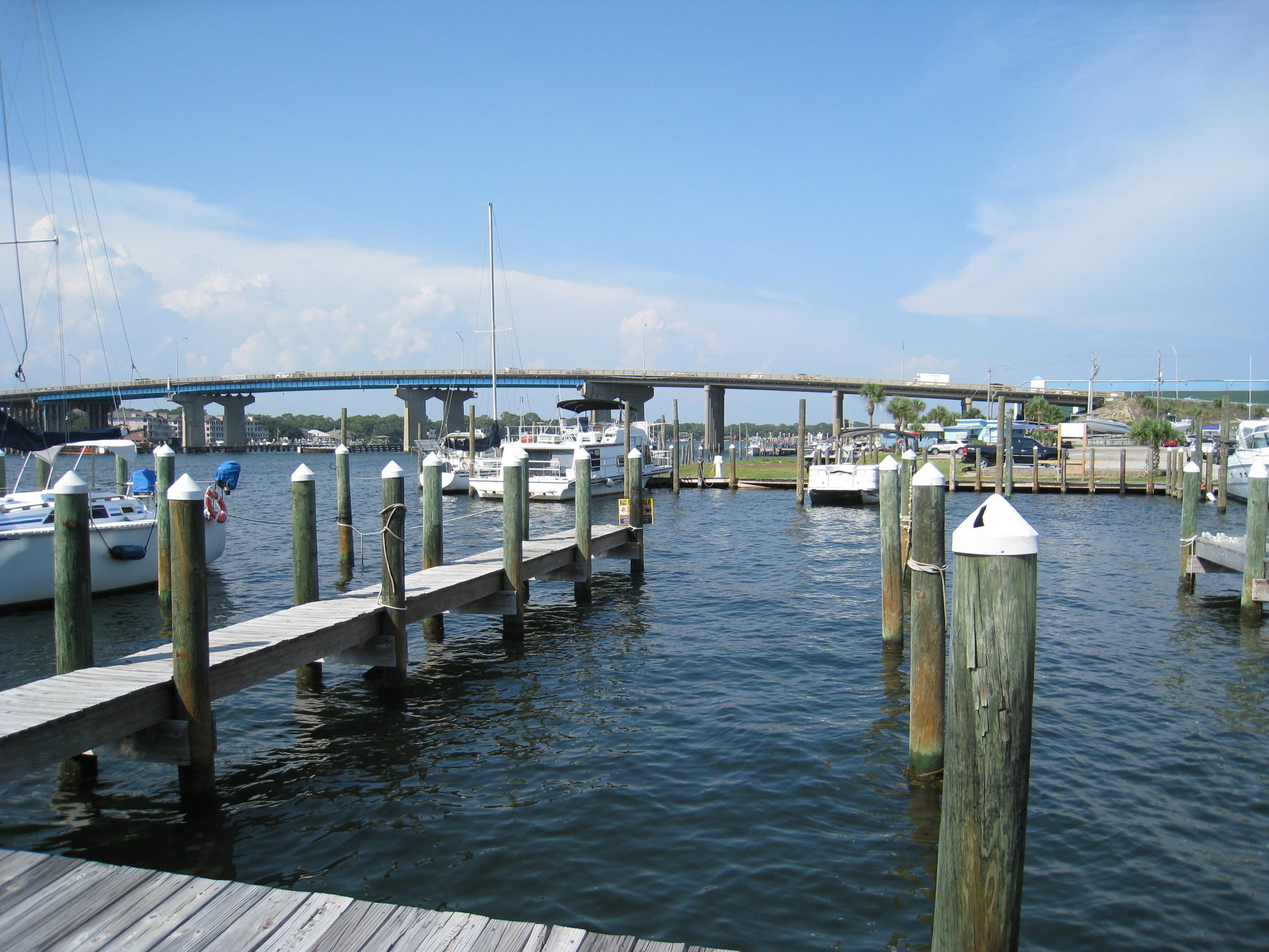 CLIPPER COVE T/H - Residential