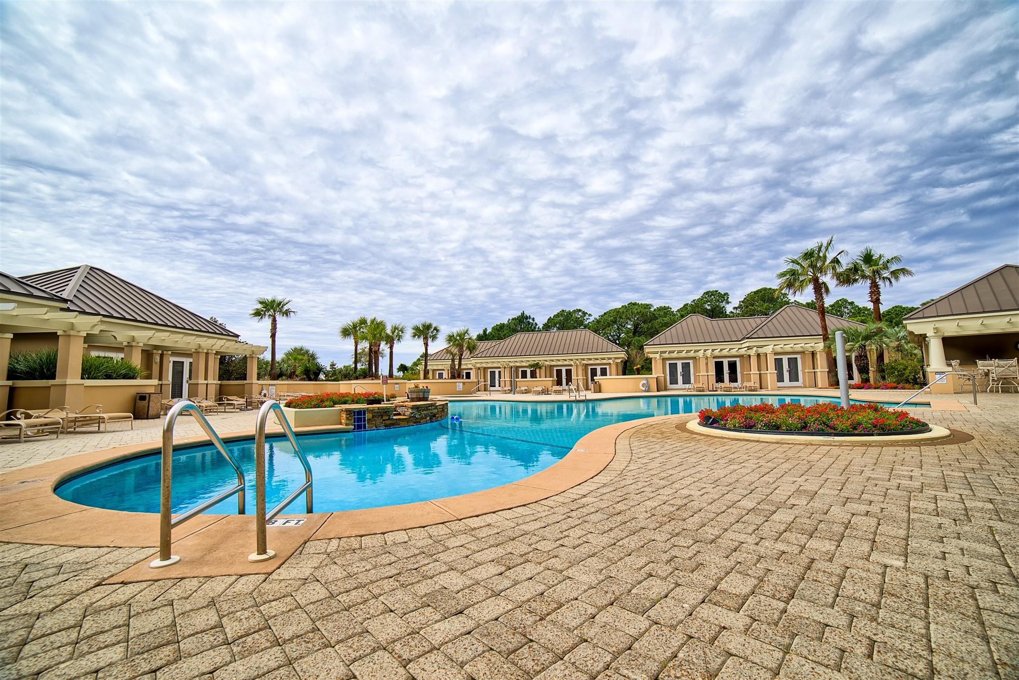 ONE BEACH CLUB - Residential