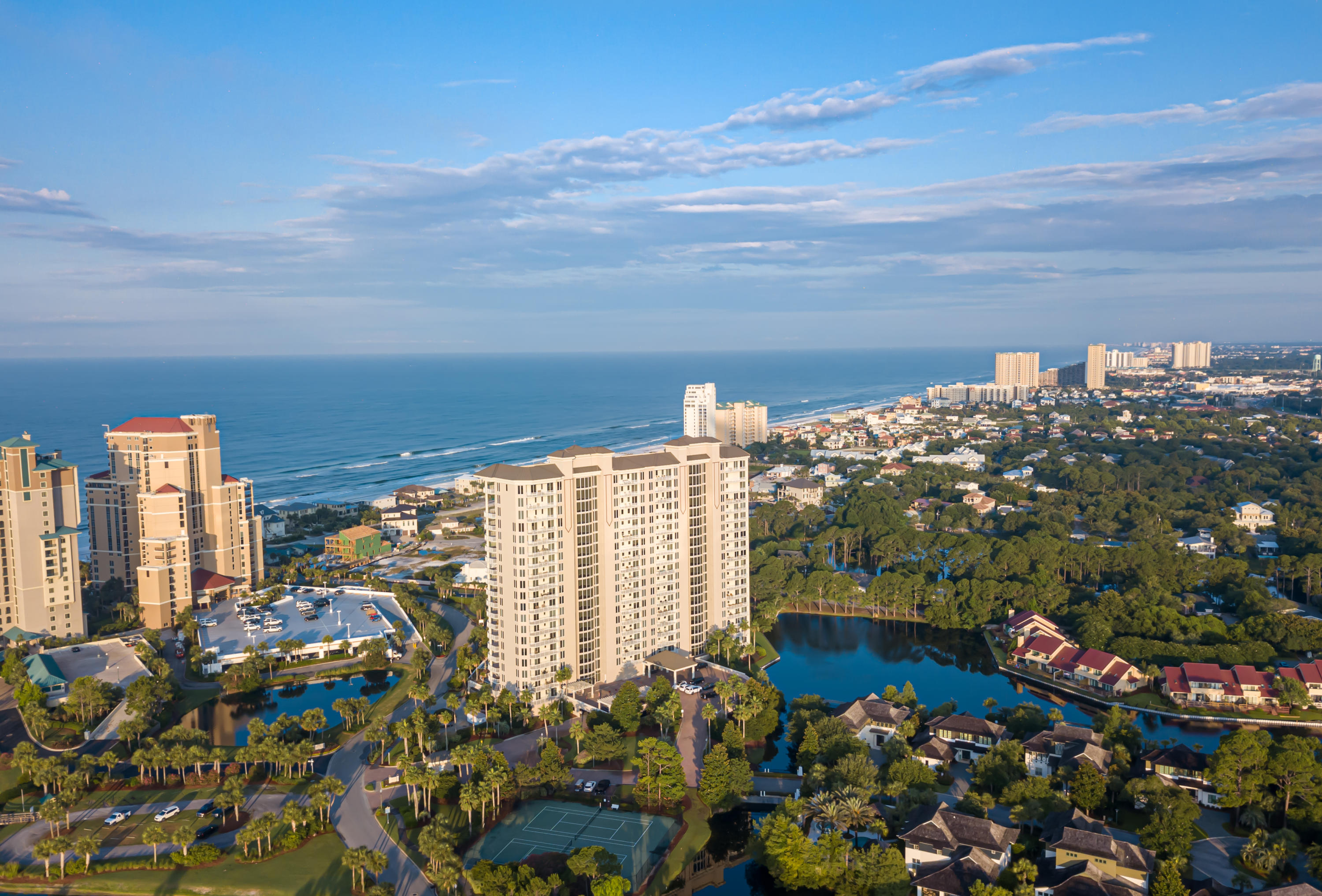 ONE BEACH CLUB - Residential