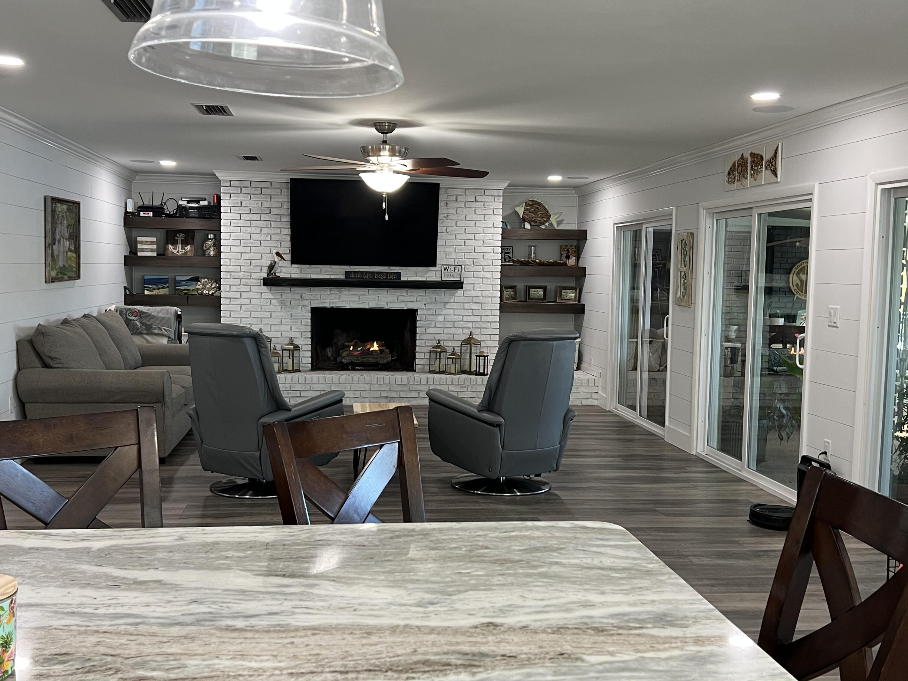 COLONY ESTATES - Residential