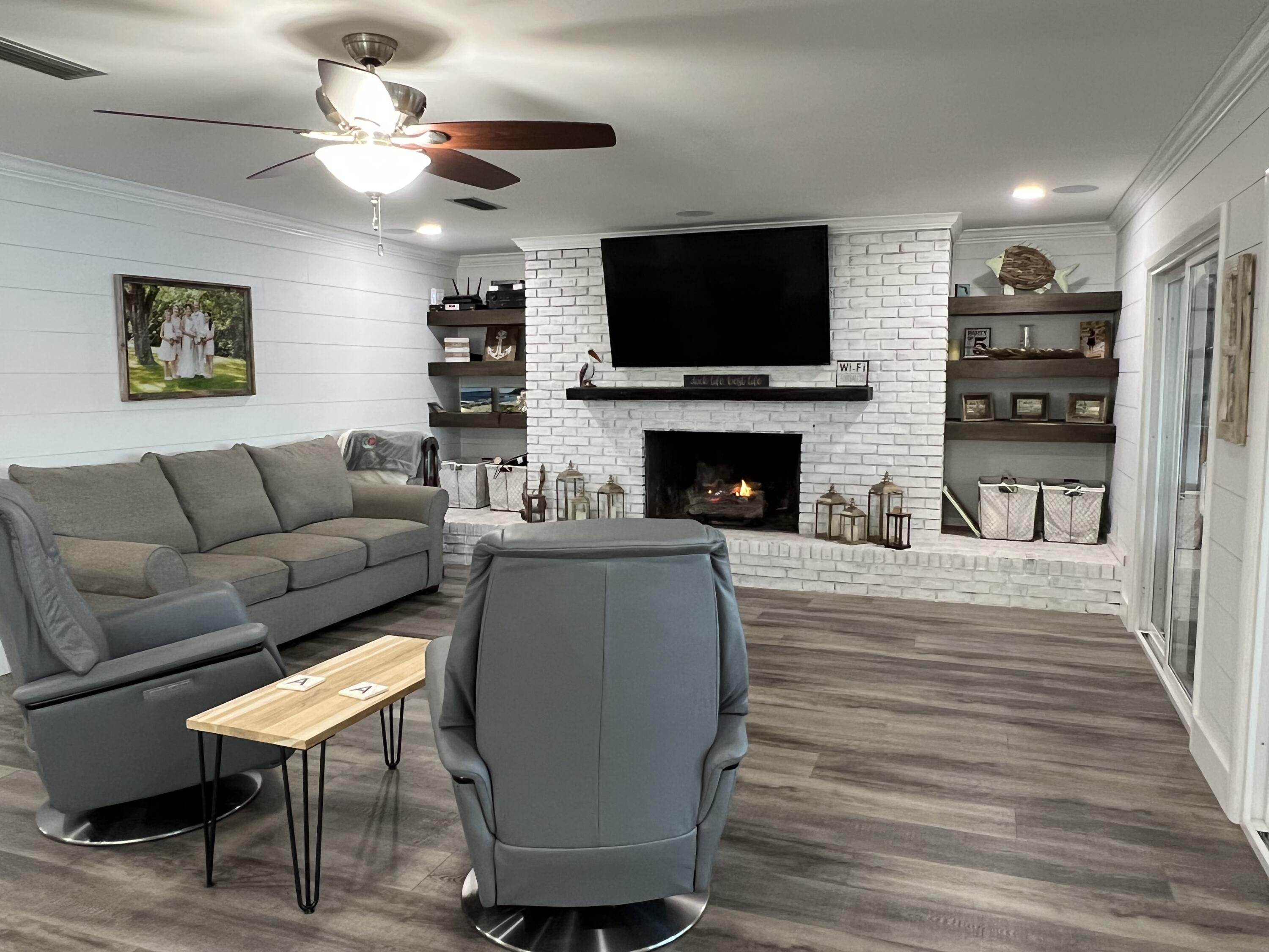 COLONY ESTATES - Residential