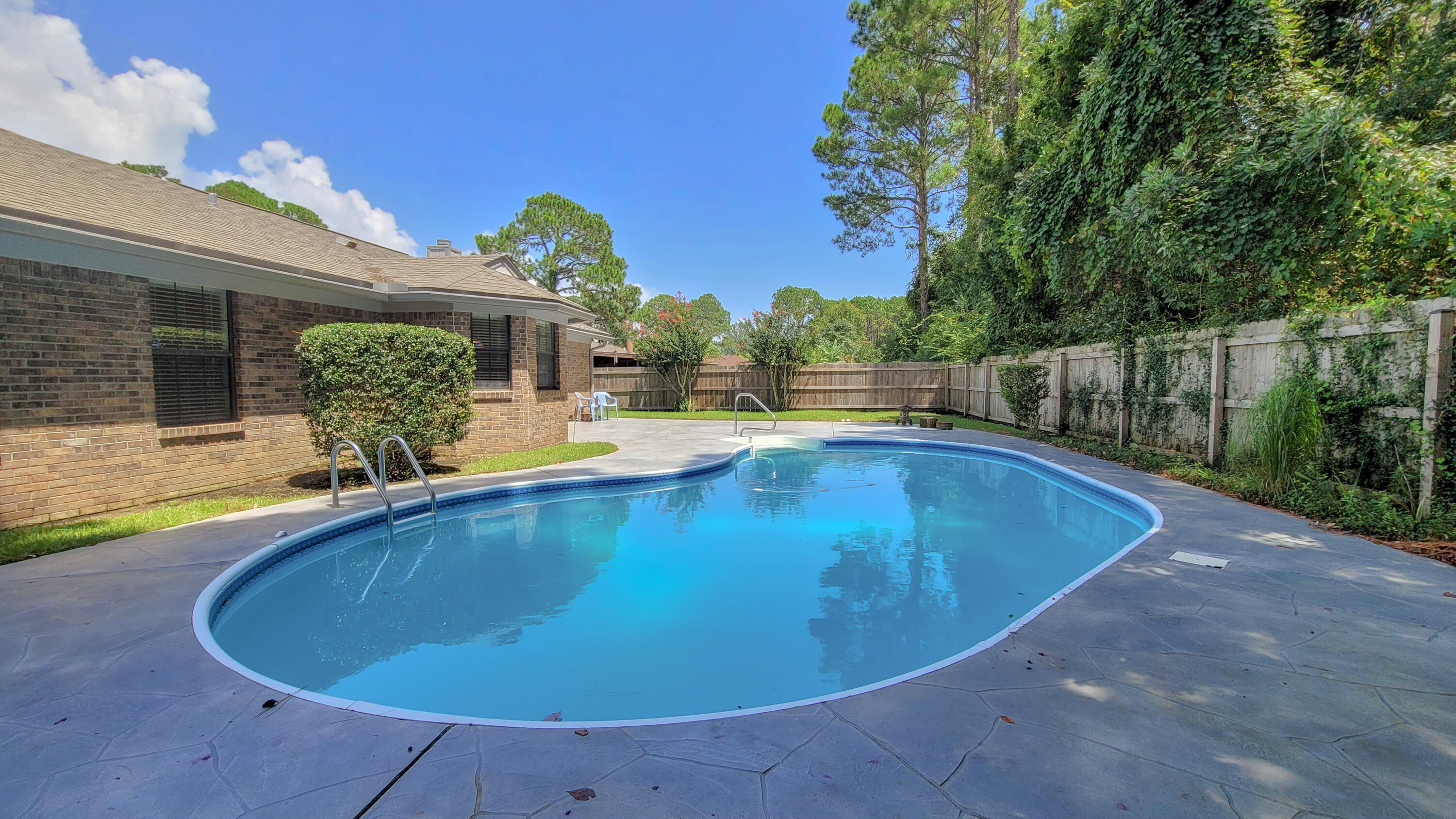 PINEDALE 2ND - Residential