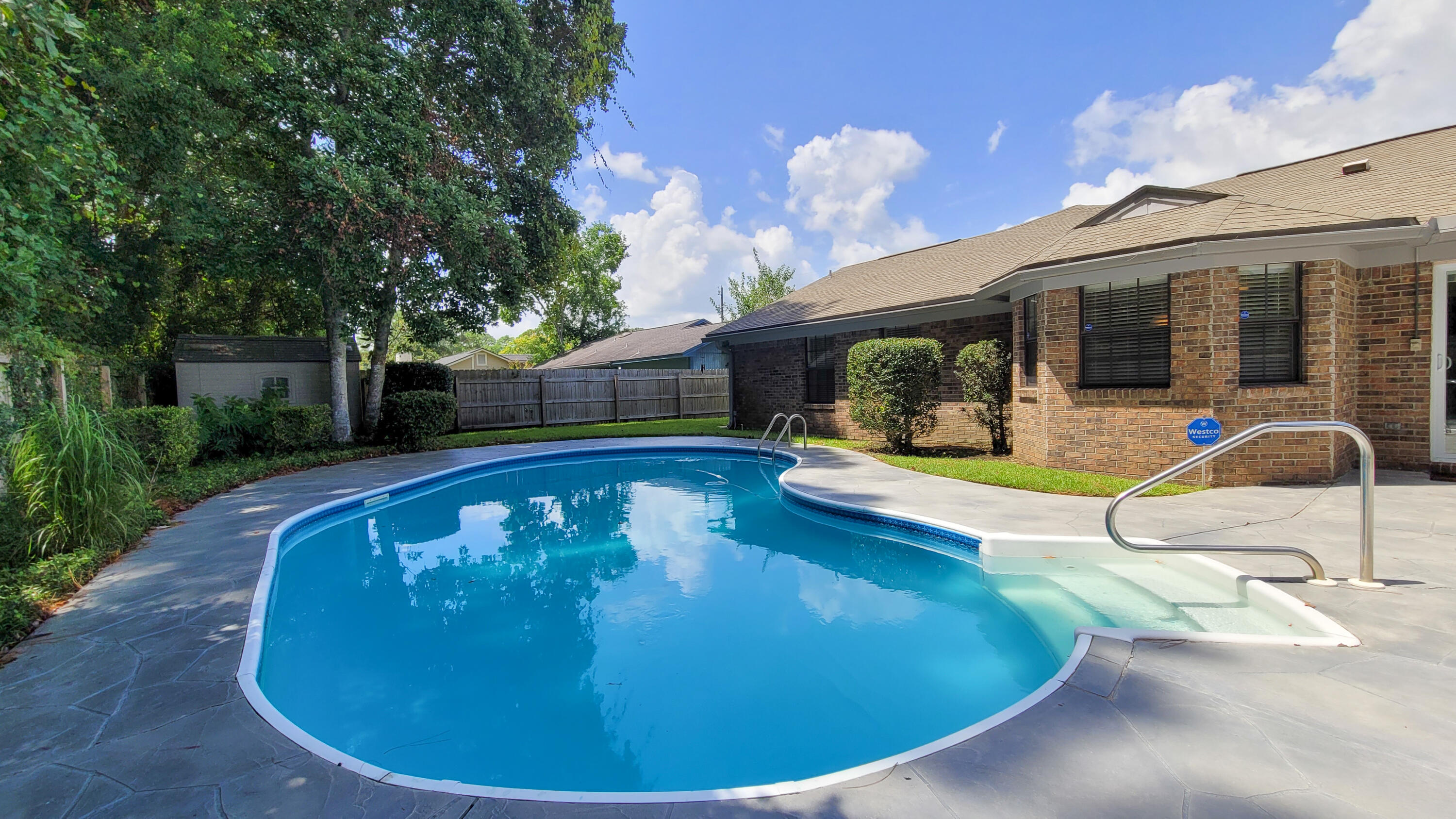 PINEDALE 2ND - Residential