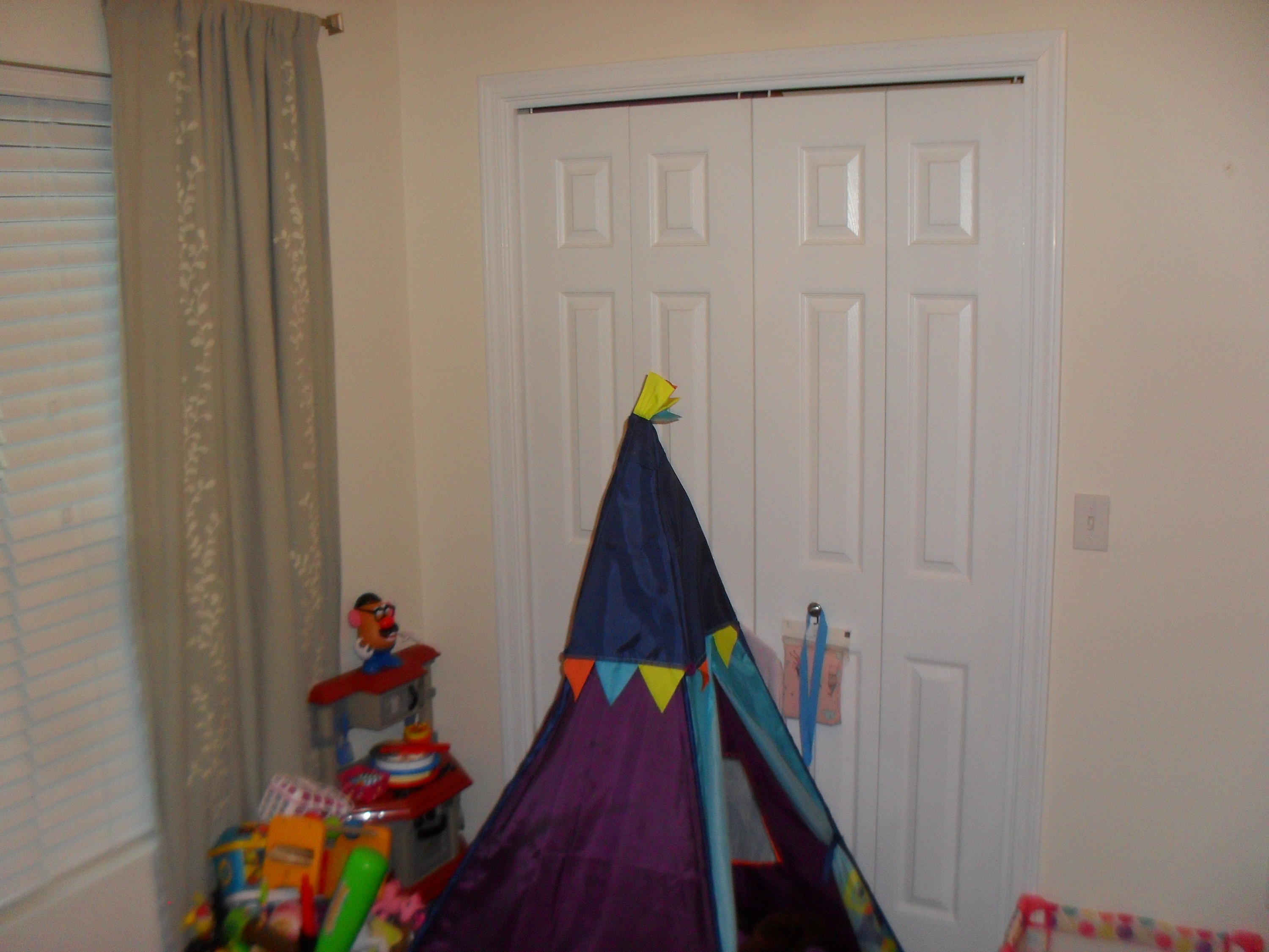 MERIDIAN SQUARE T/H - Residential