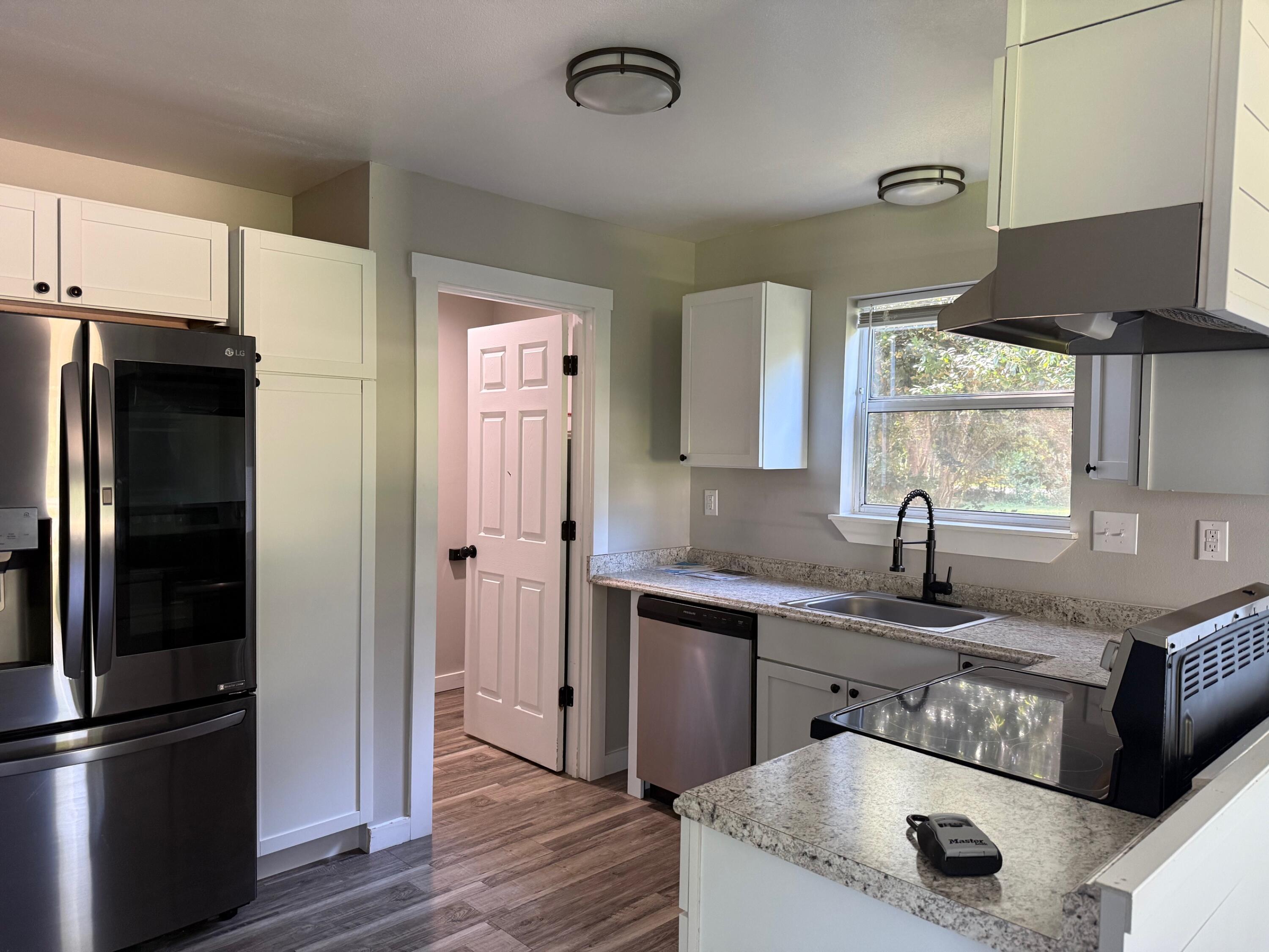 HILLTOP ACRES - Residential