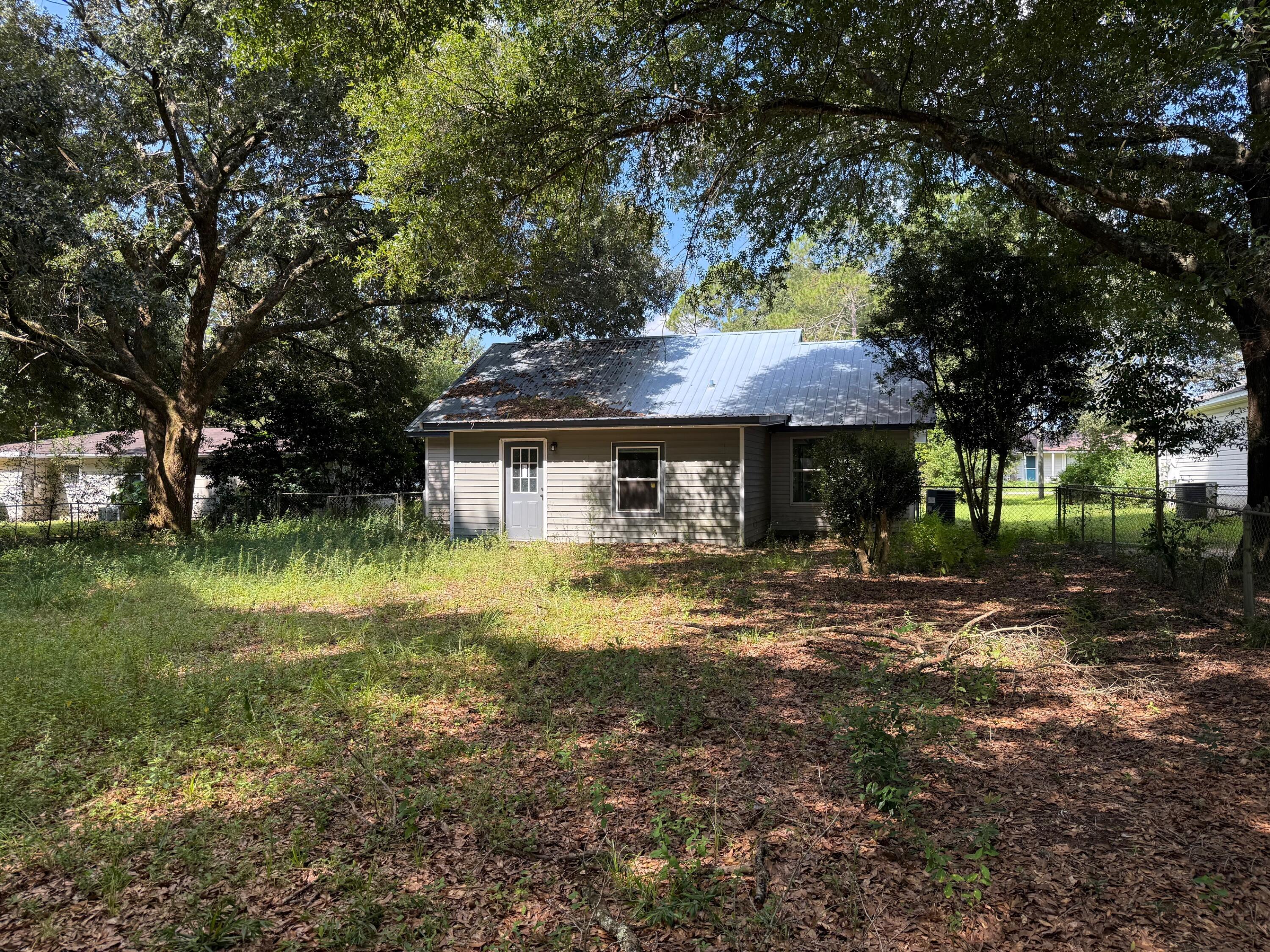 HILLTOP ACRES - Residential