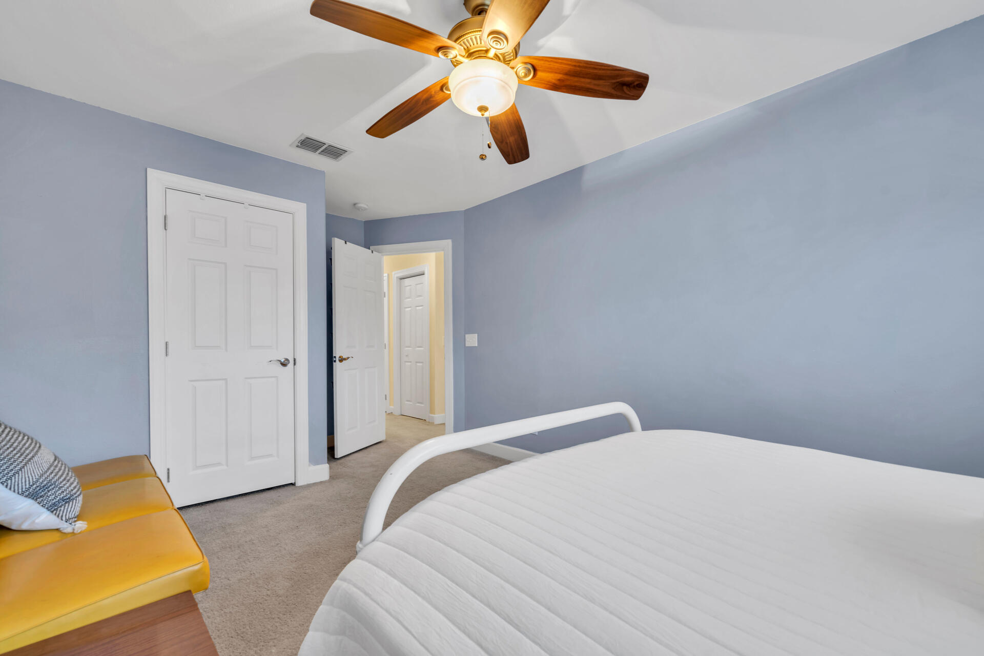 EAGLE BAY - Residential