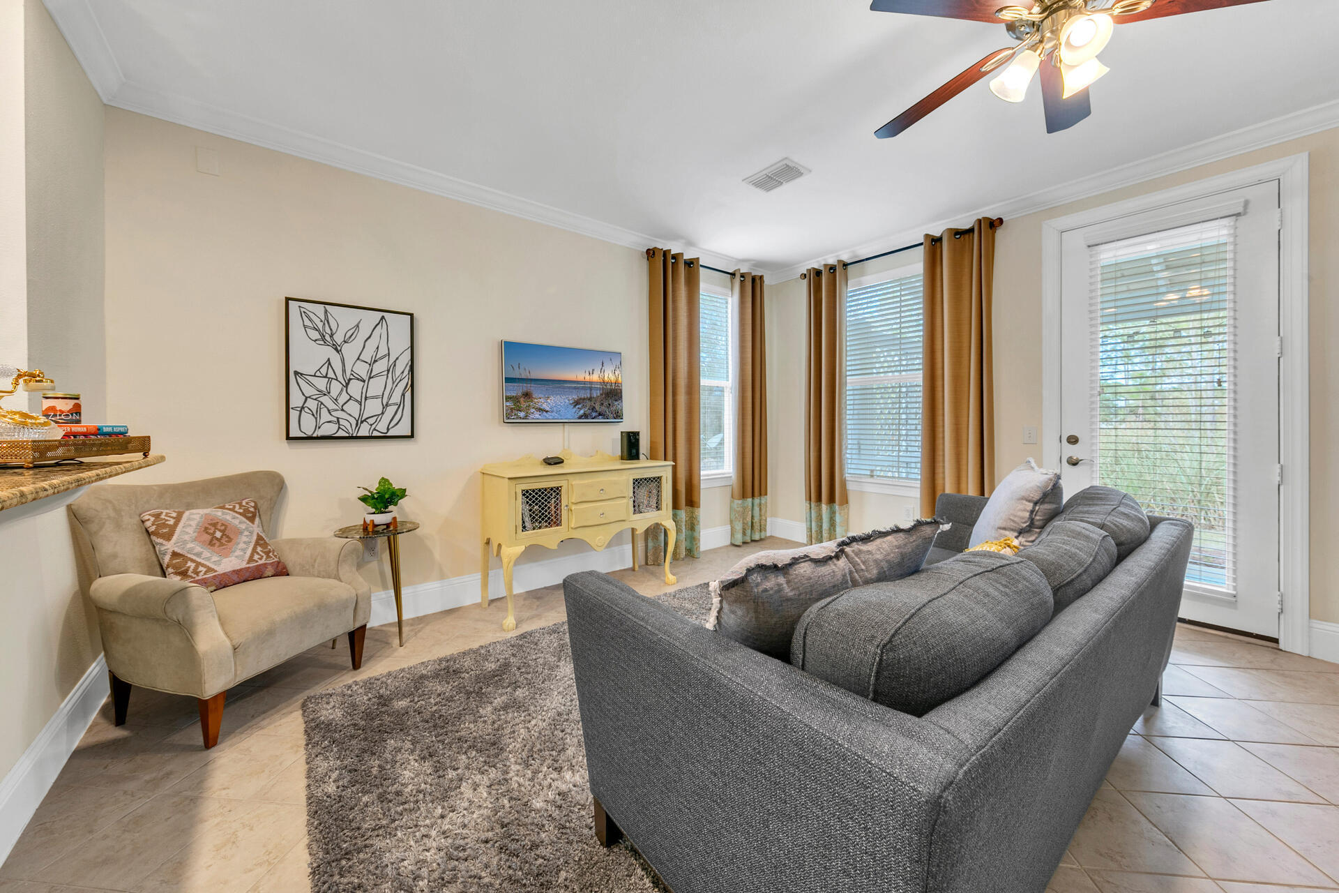 EAGLE BAY - Residential