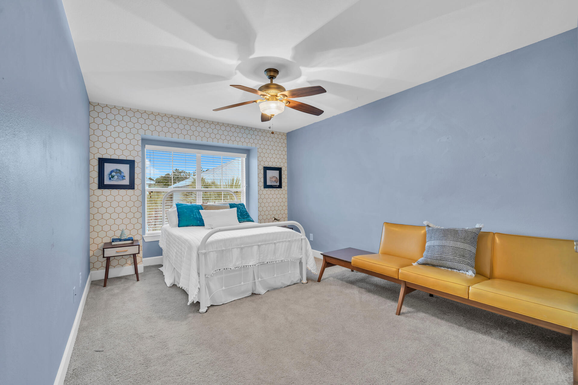 EAGLE BAY - Residential